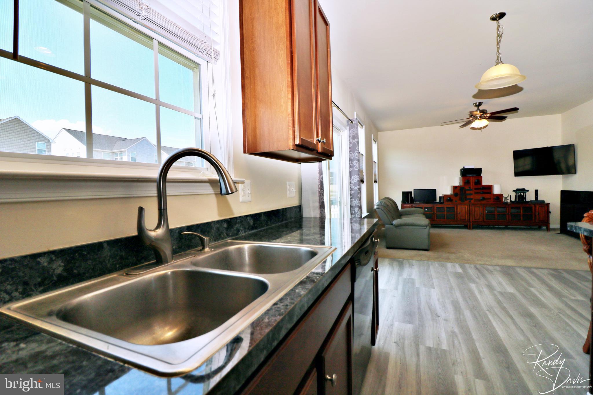 LAKELAND PLACE - Residential