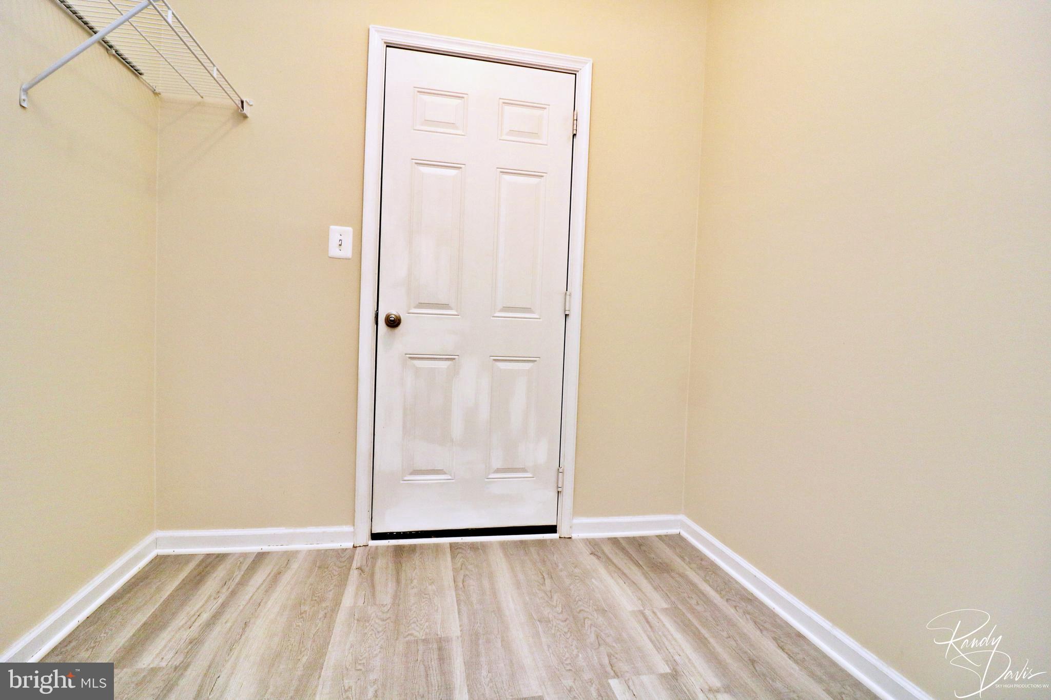 LAKELAND PLACE - Residential