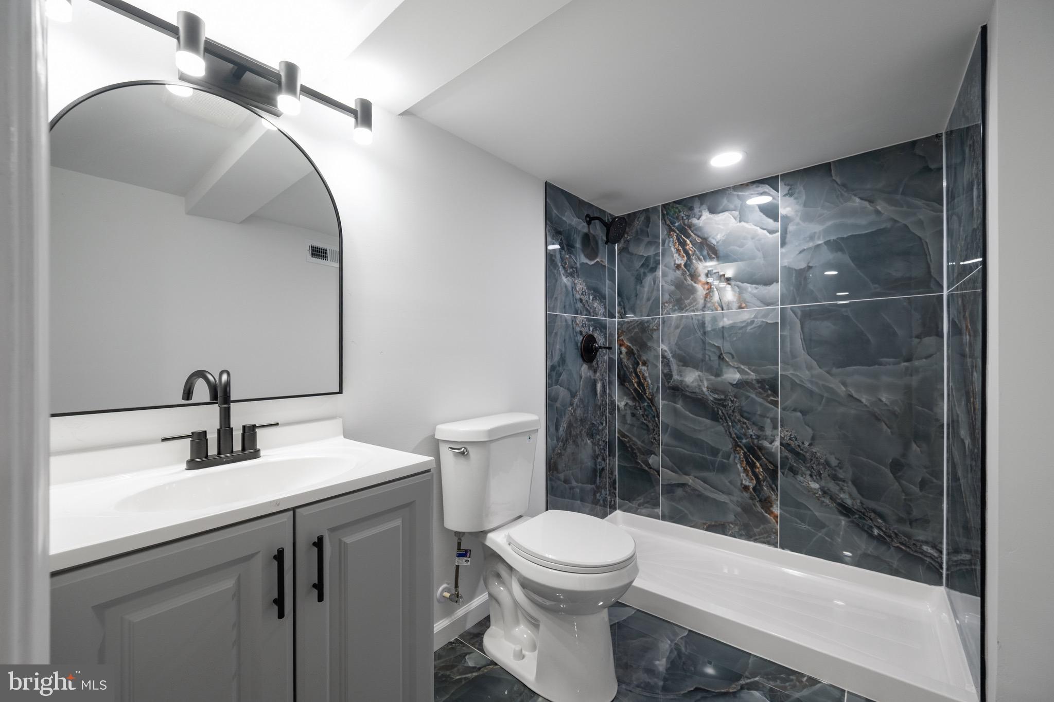 WINDSOR HILLS - Residential