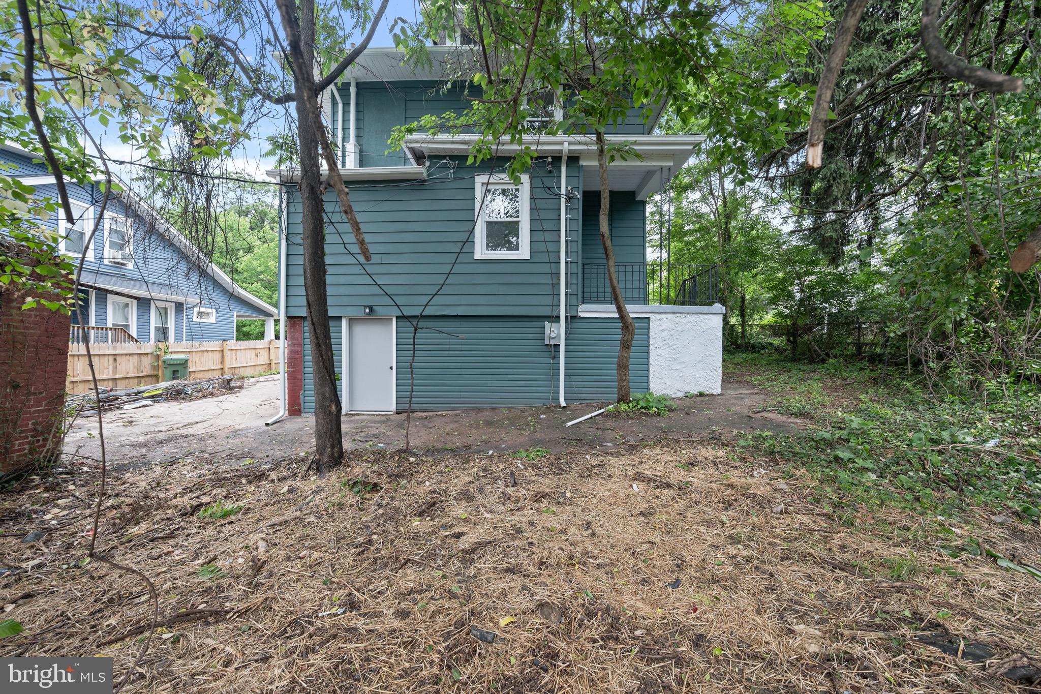 WINDSOR HILLS - Residential