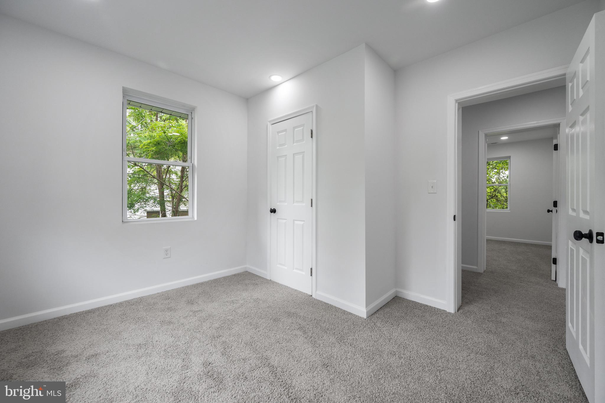 WINDSOR HILLS - Residential