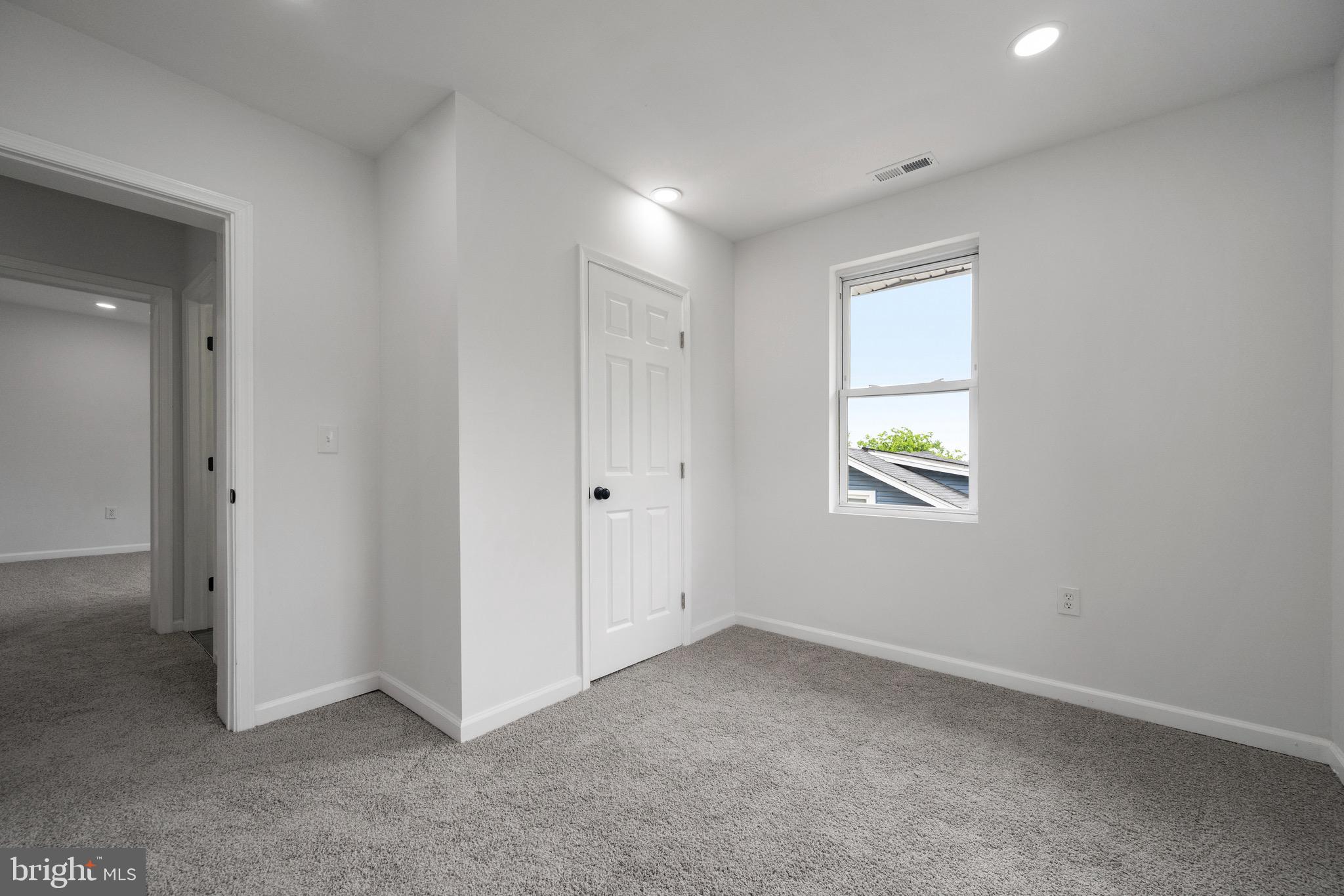 WINDSOR HILLS - Residential