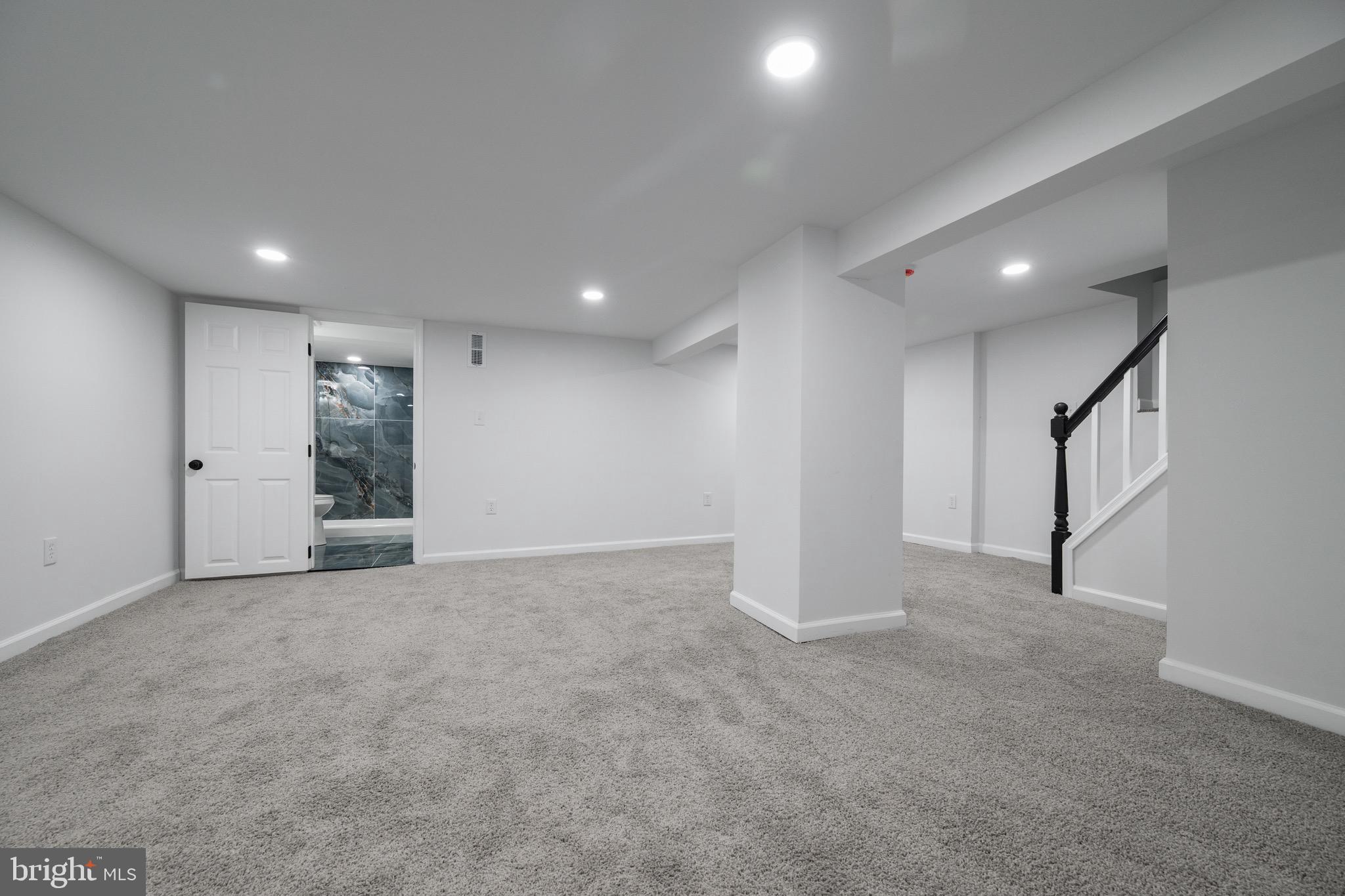 WINDSOR HILLS - Residential