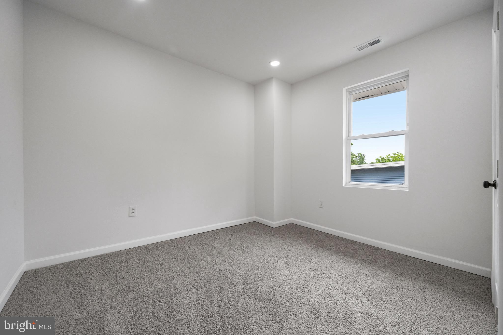 WINDSOR HILLS - Residential