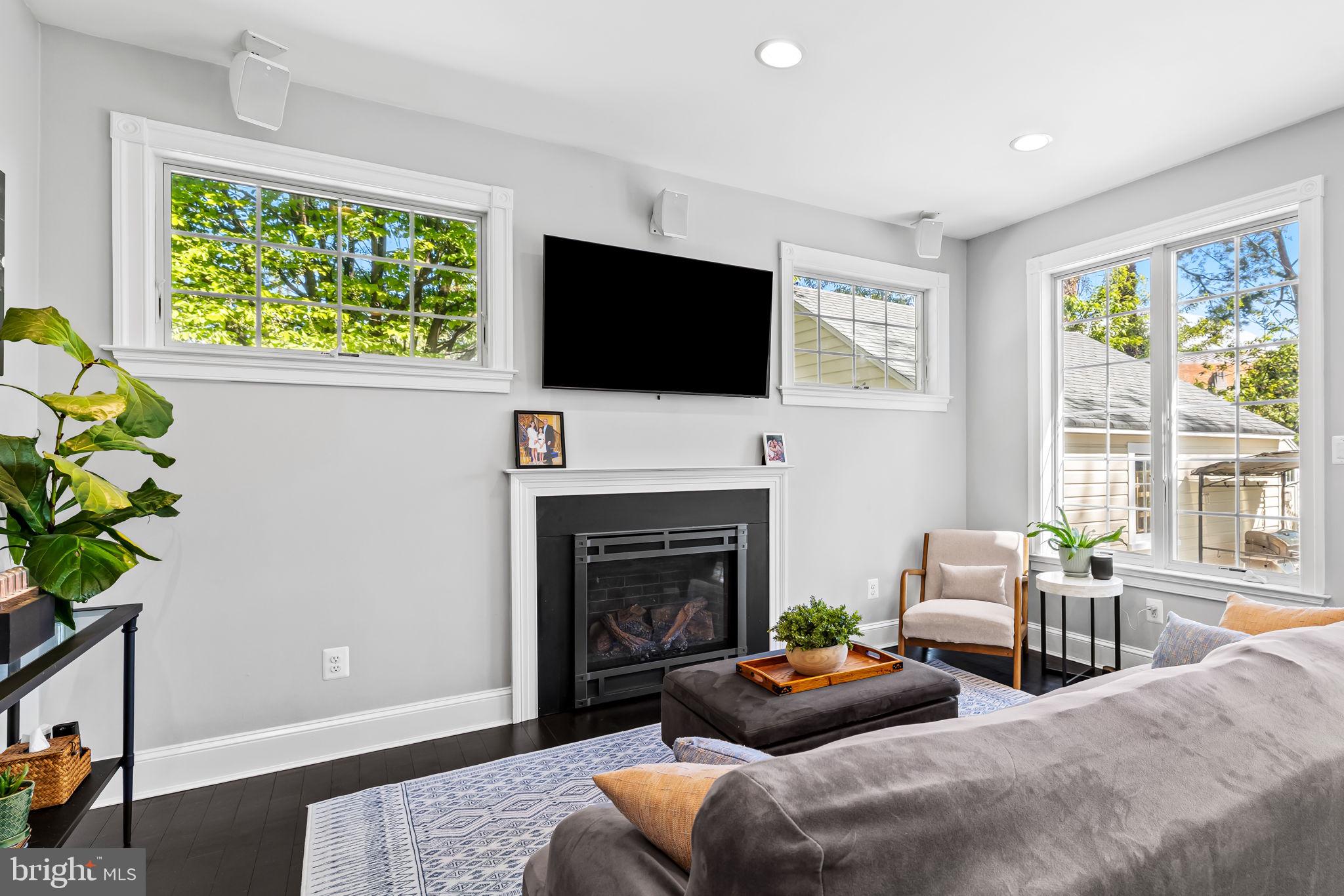 OLD CATONSVILLE - Residential