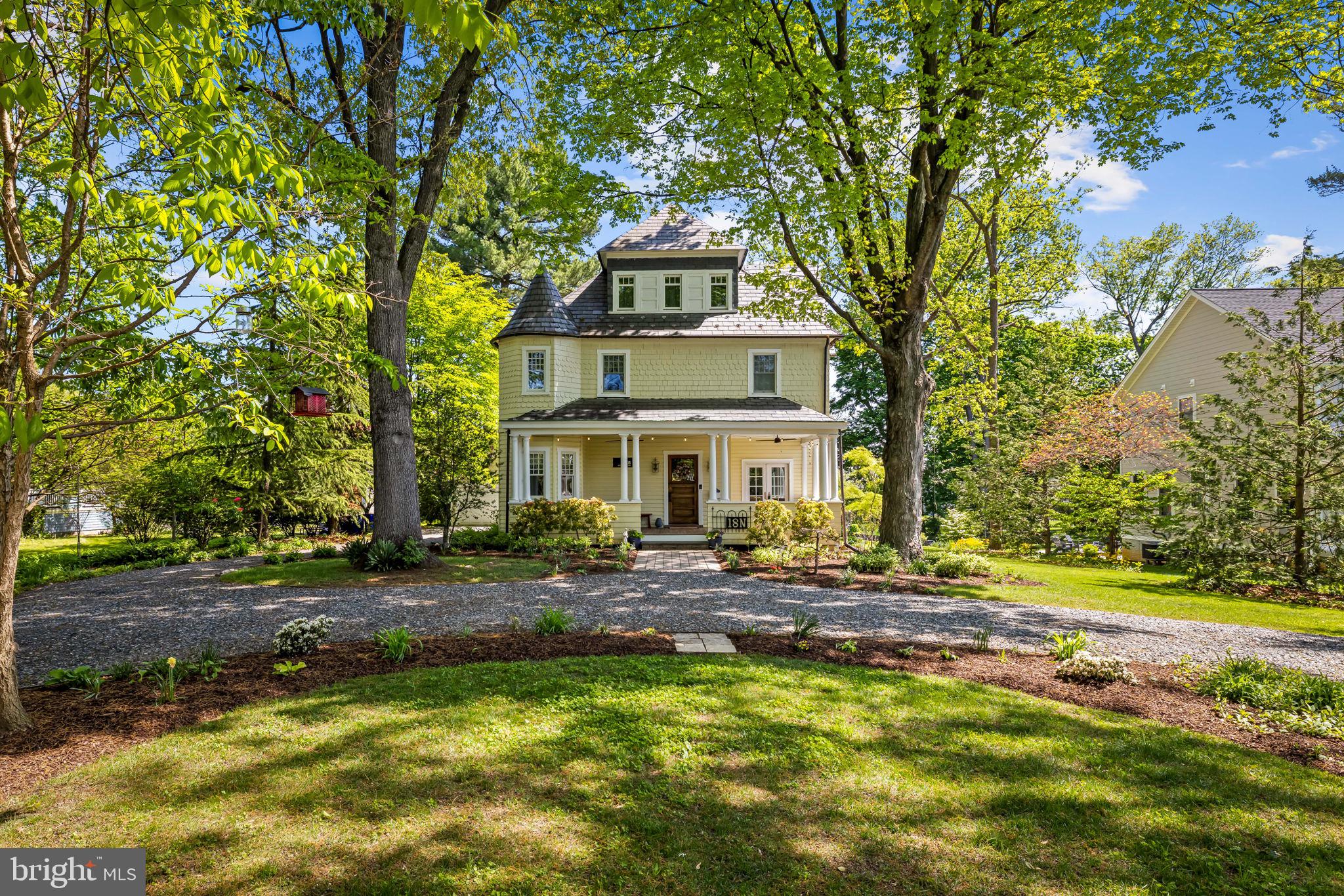 18 BEAUMONT AVENUE
