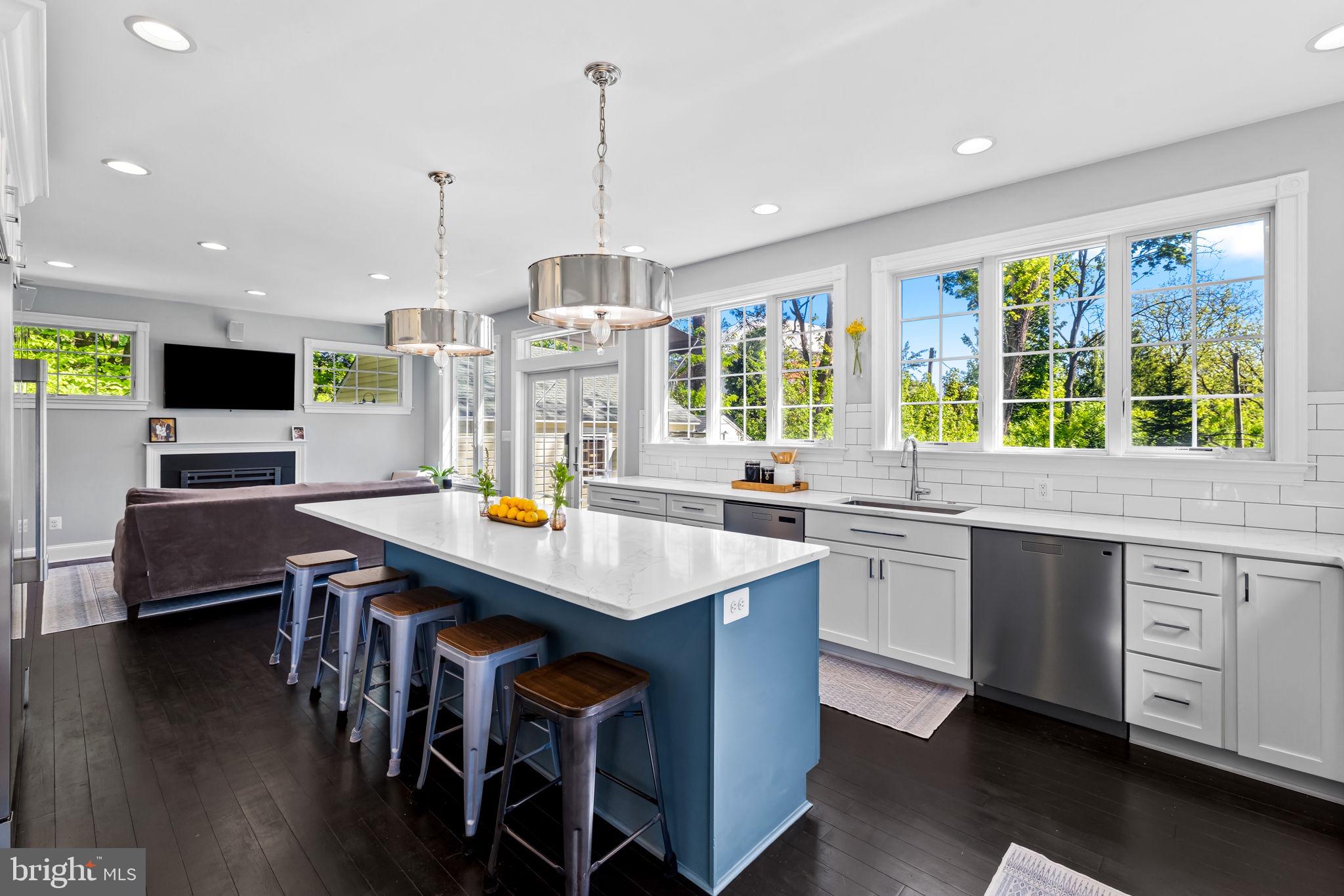 OLD CATONSVILLE - Residential