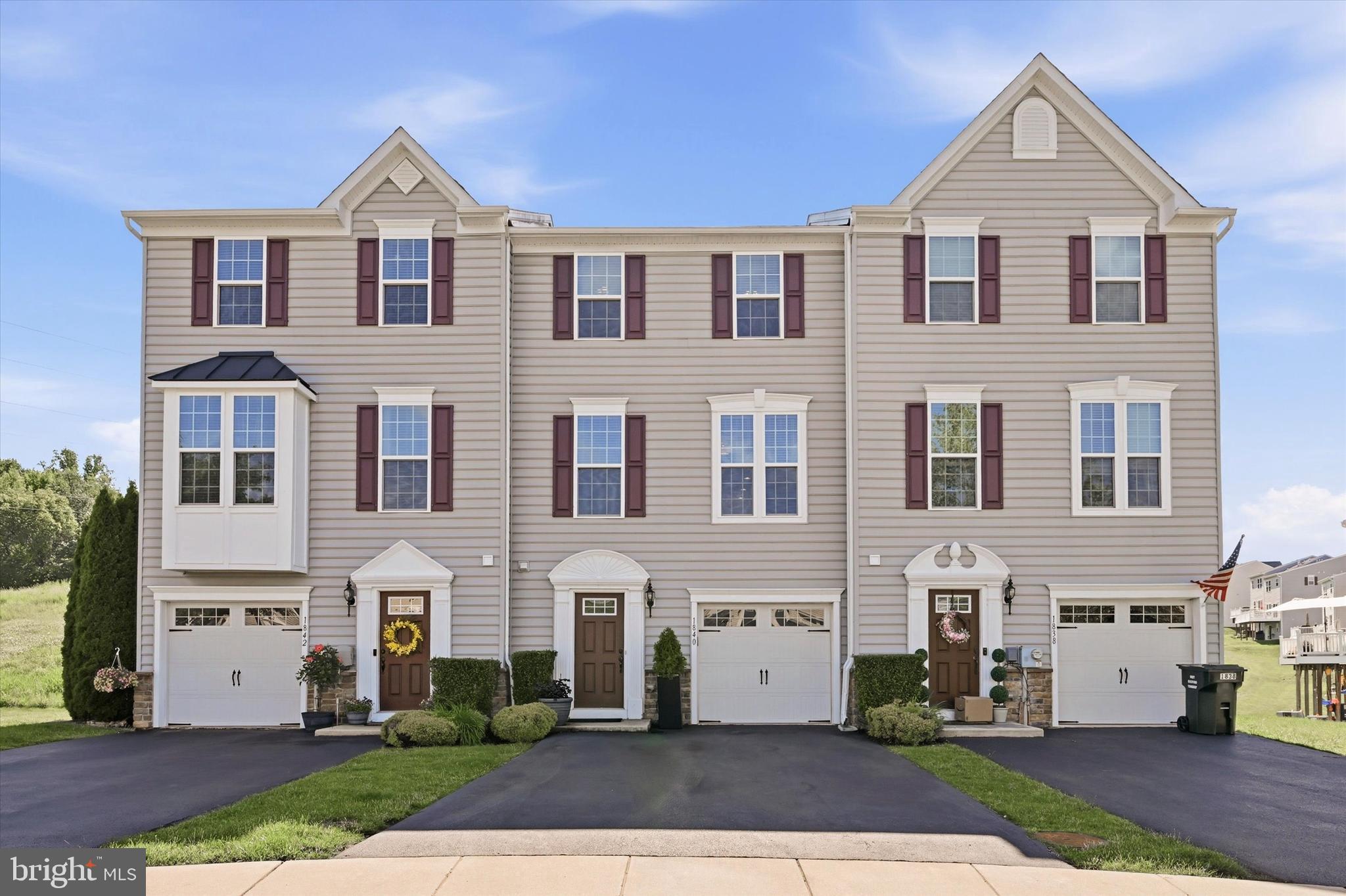 MEADOWVIEW - Residential