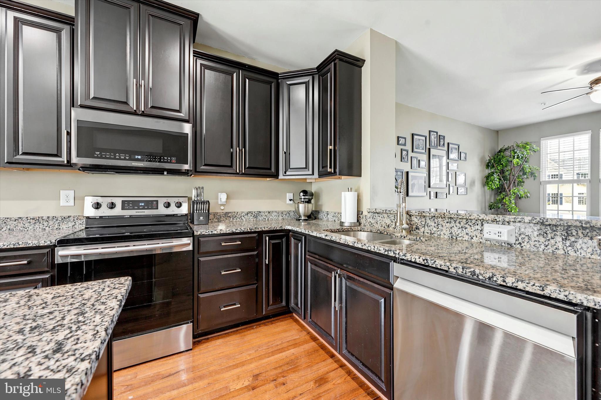 MEADOWVIEW - Residential