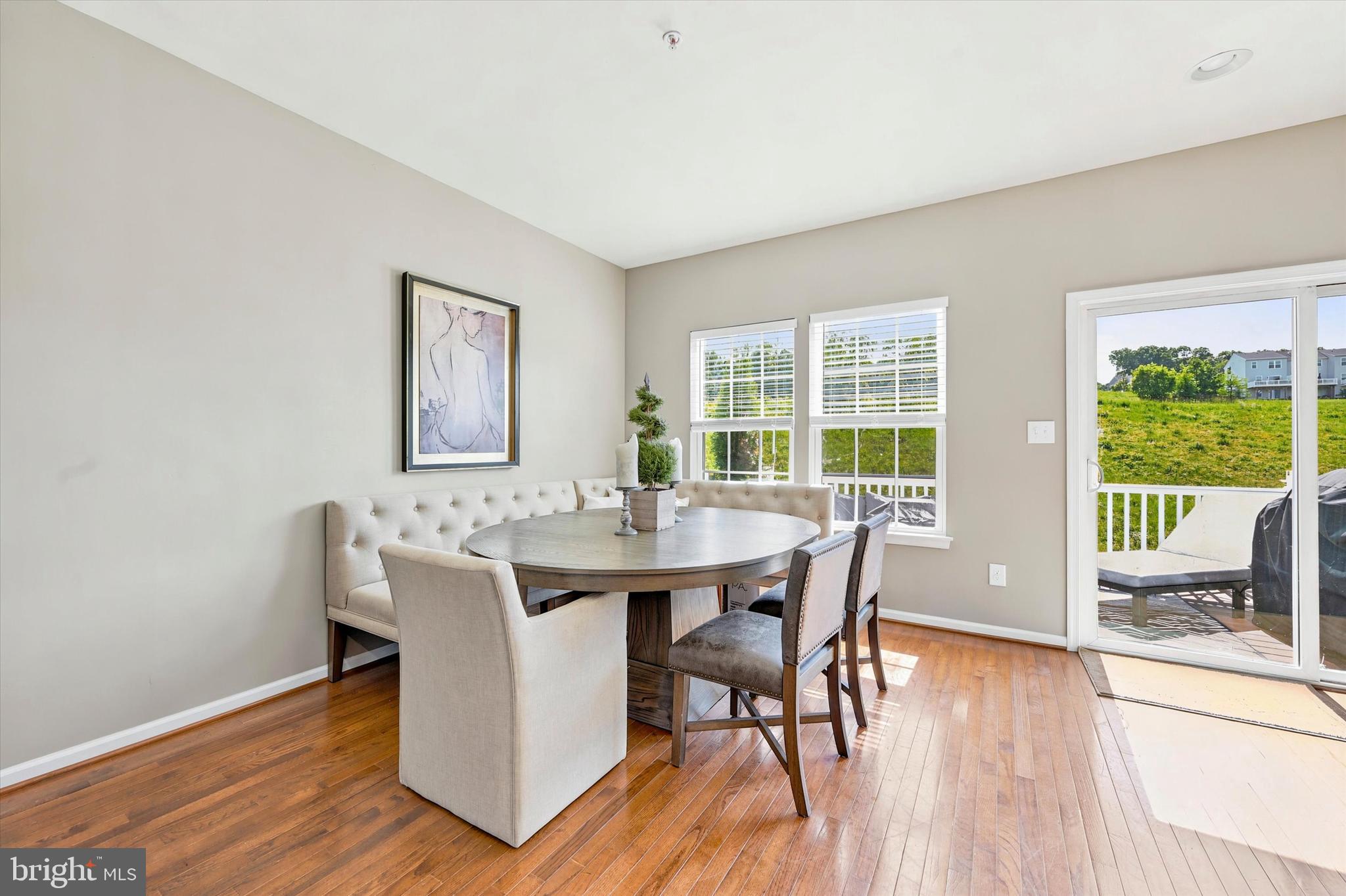 MEADOWVIEW - Residential