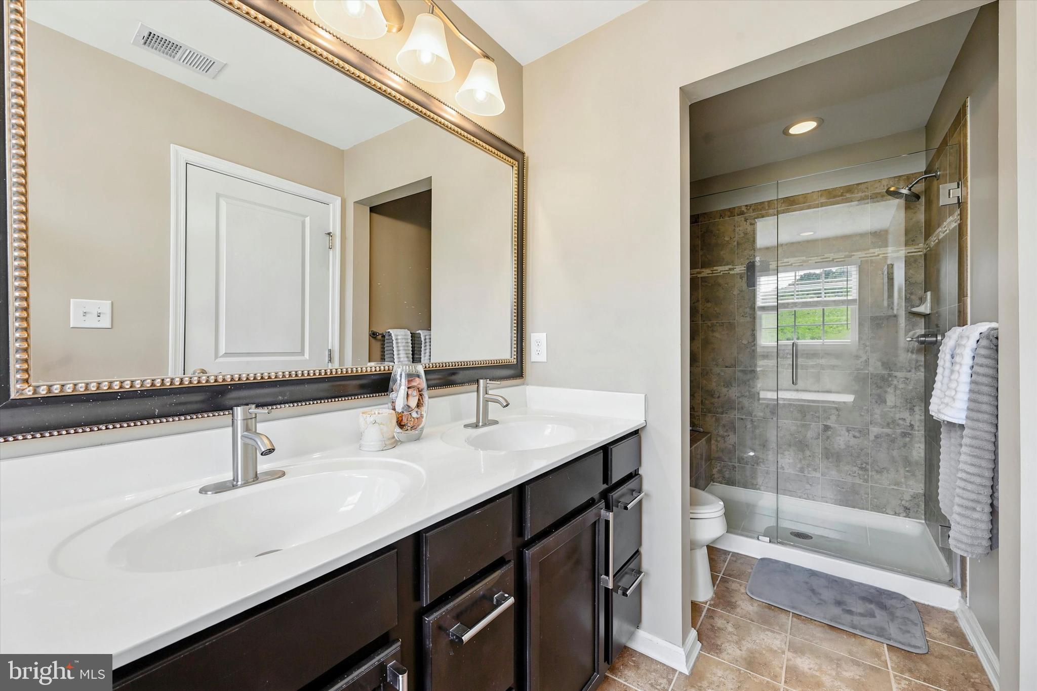 MEADOWVIEW - Residential