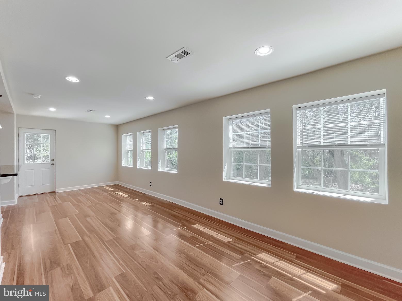 LONGVIEW BEACH CHAPTICO-BUSHWOOD - Residential