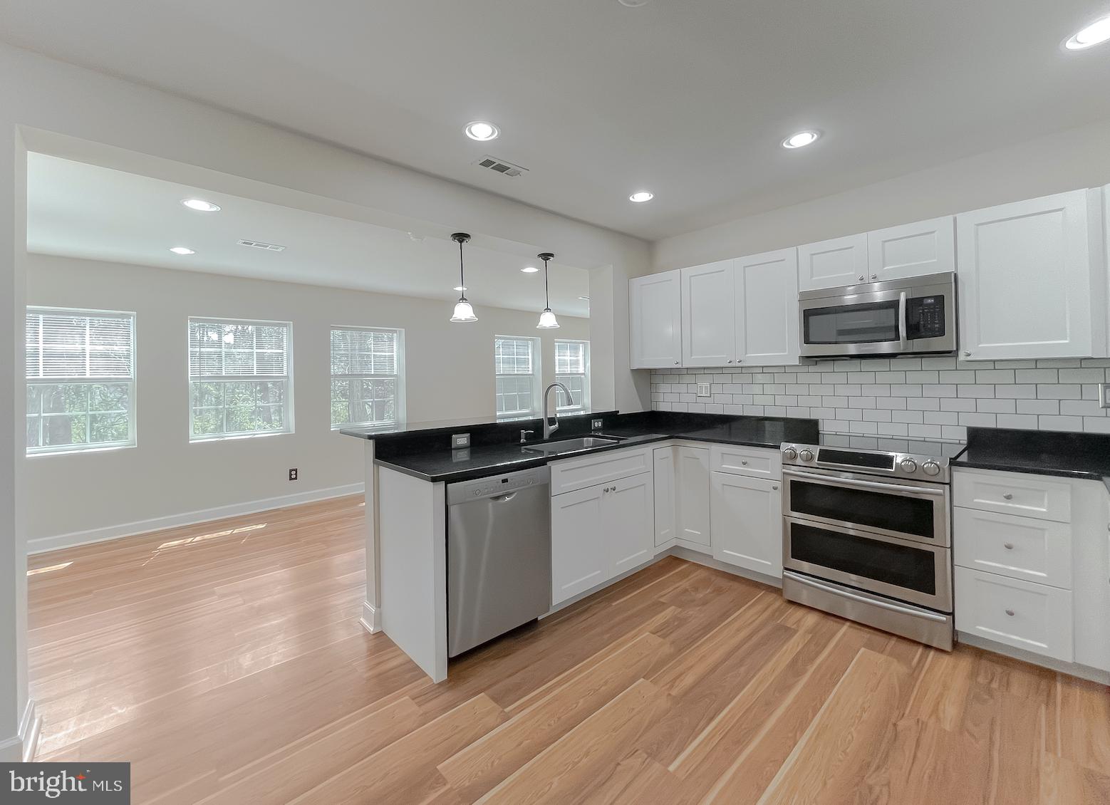 LONGVIEW BEACH CHAPTICO-BUSHWOOD - Residential