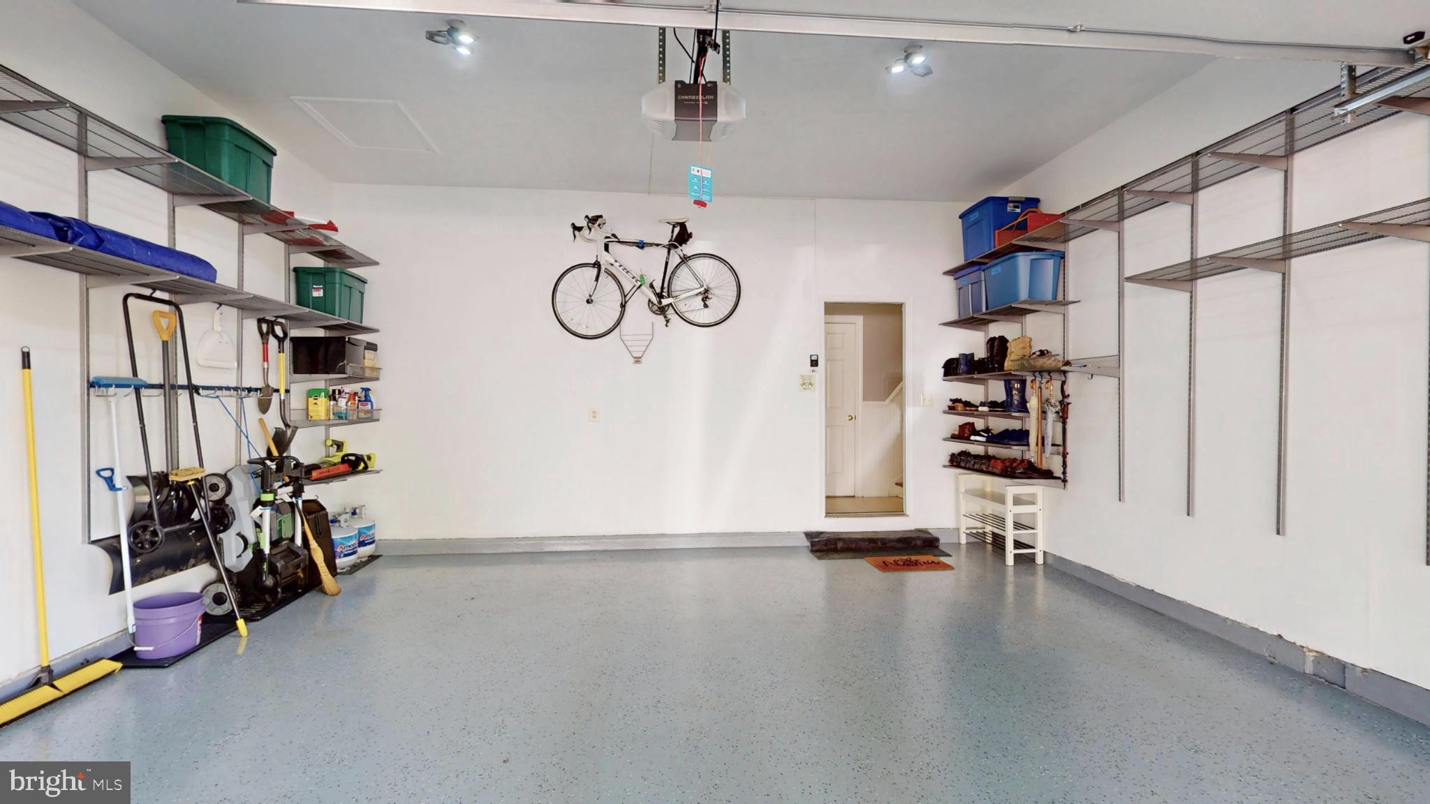 RIVER CREST - Residential