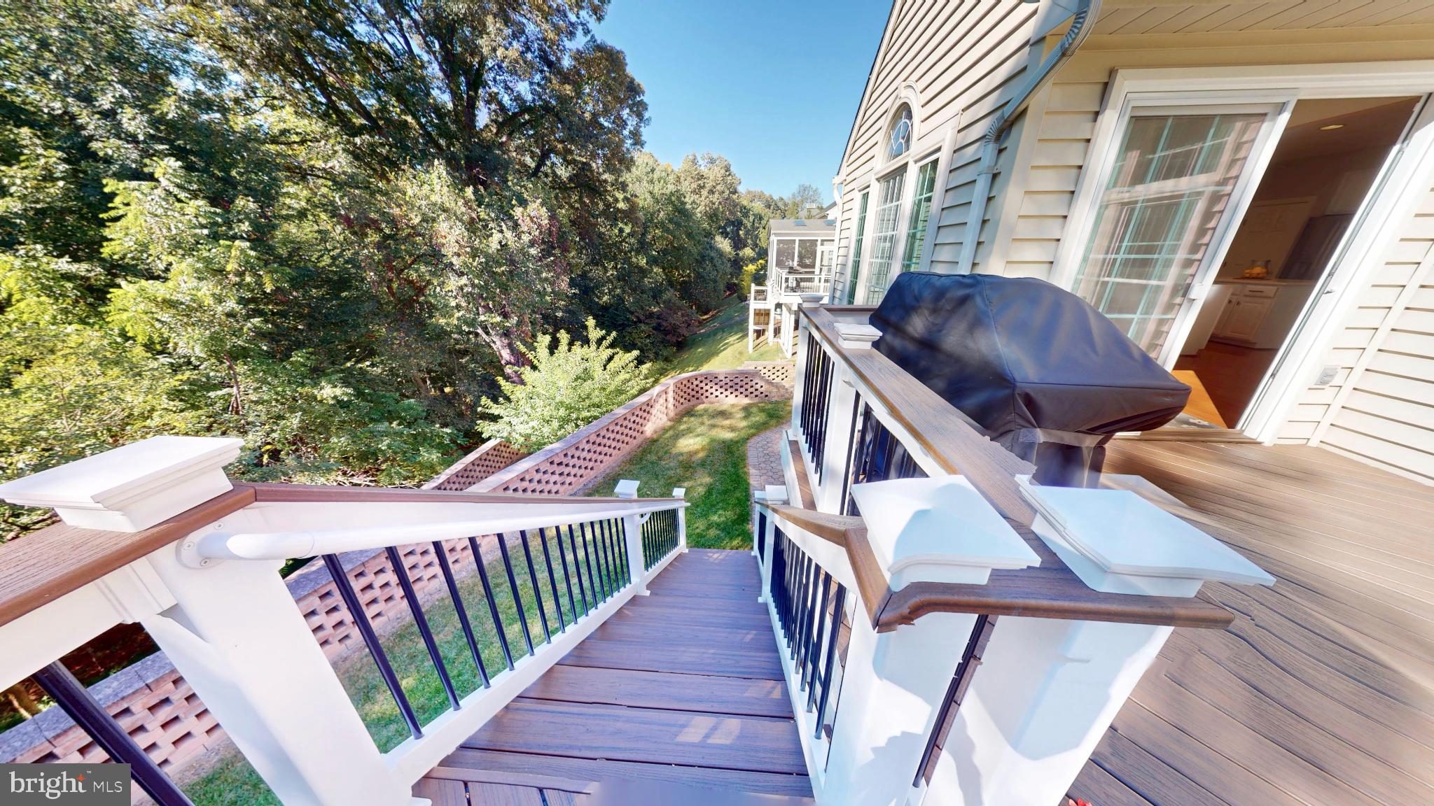 RIVER CREST - Residential