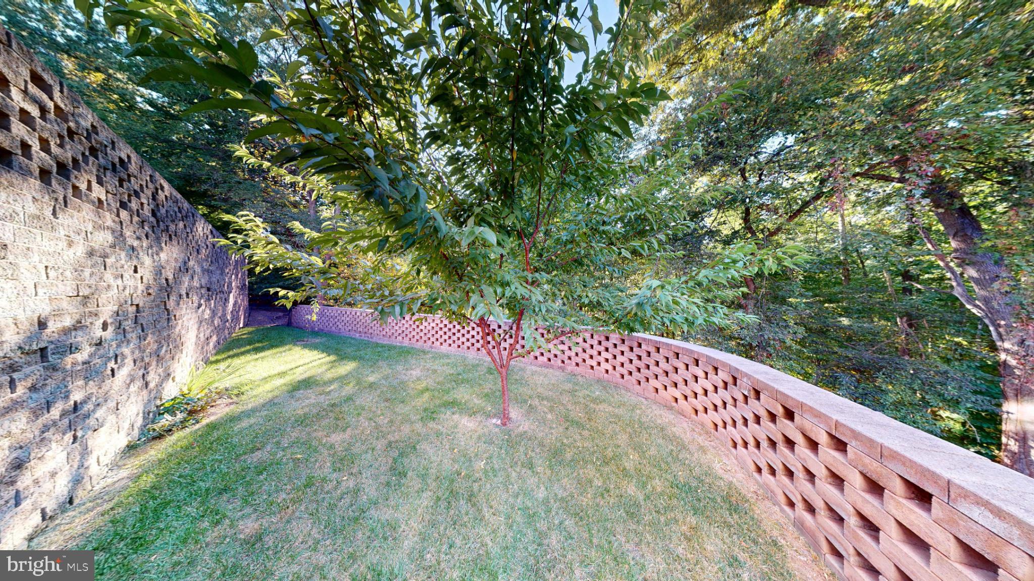 RIVER CREST - Residential