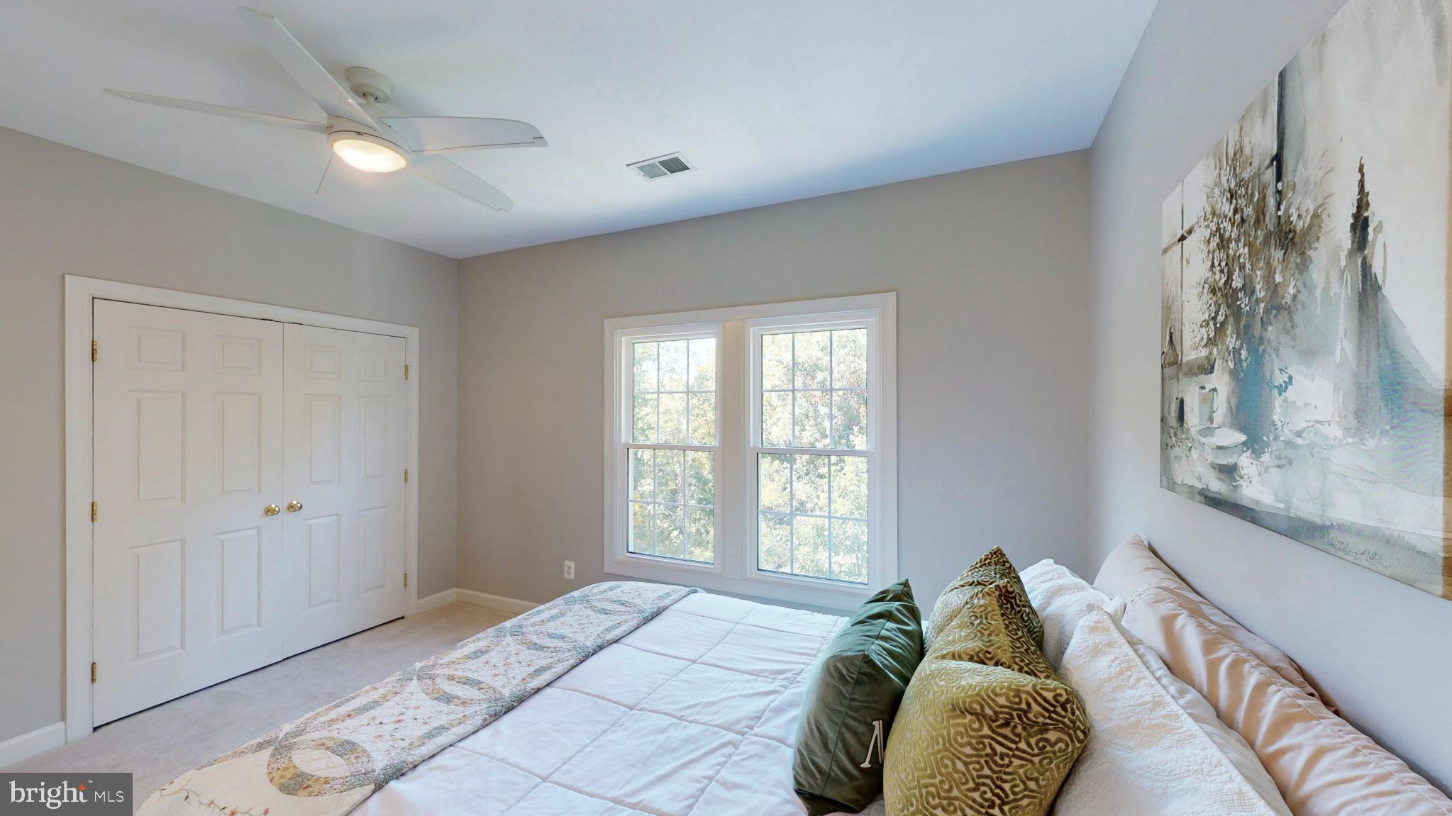 RIVER CREST - Residential