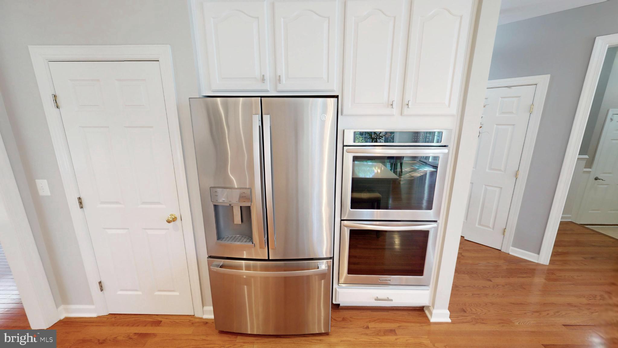 RIVER CREST - Residential