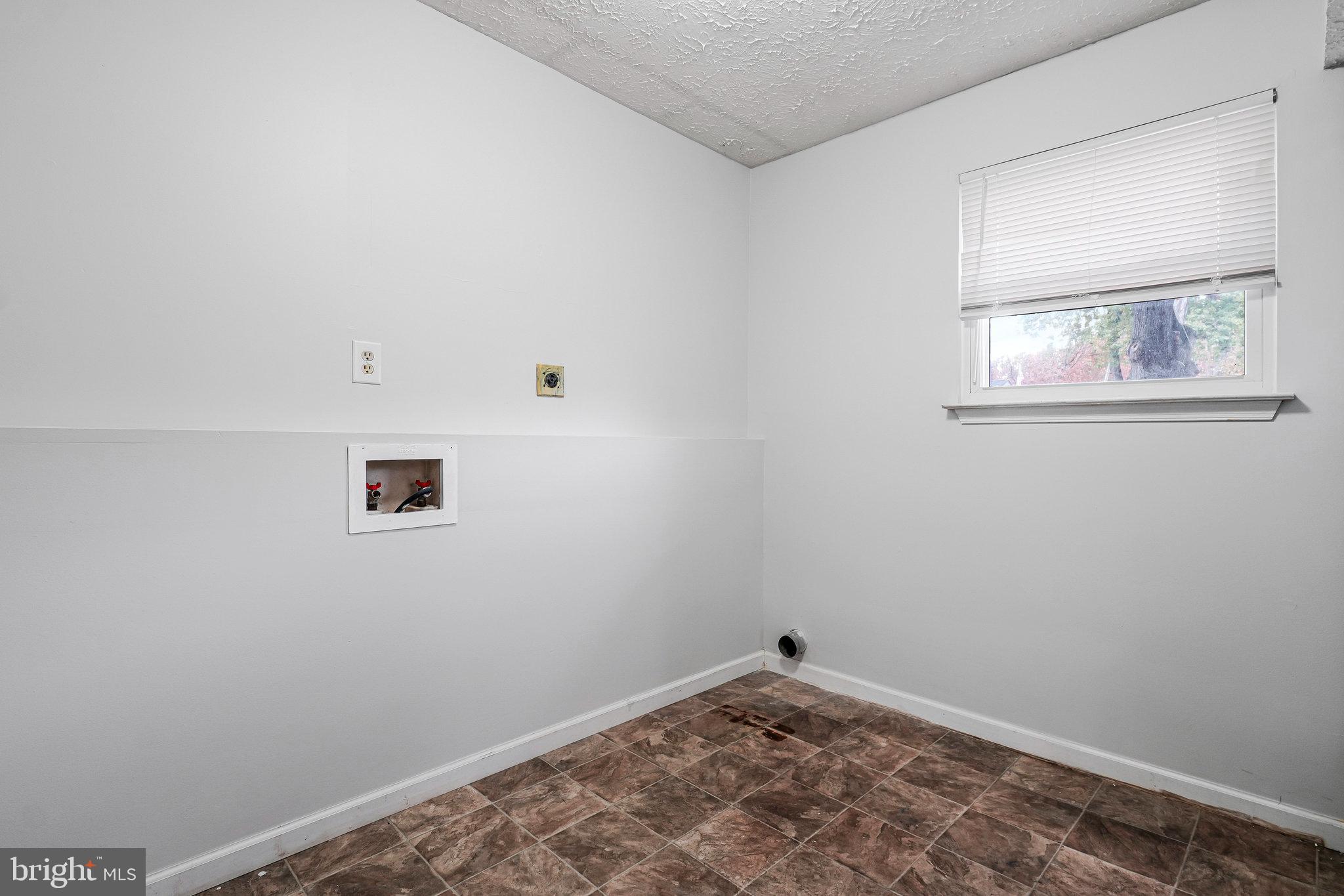 ST CHARLES SUB - WAKEFIELD - Residential