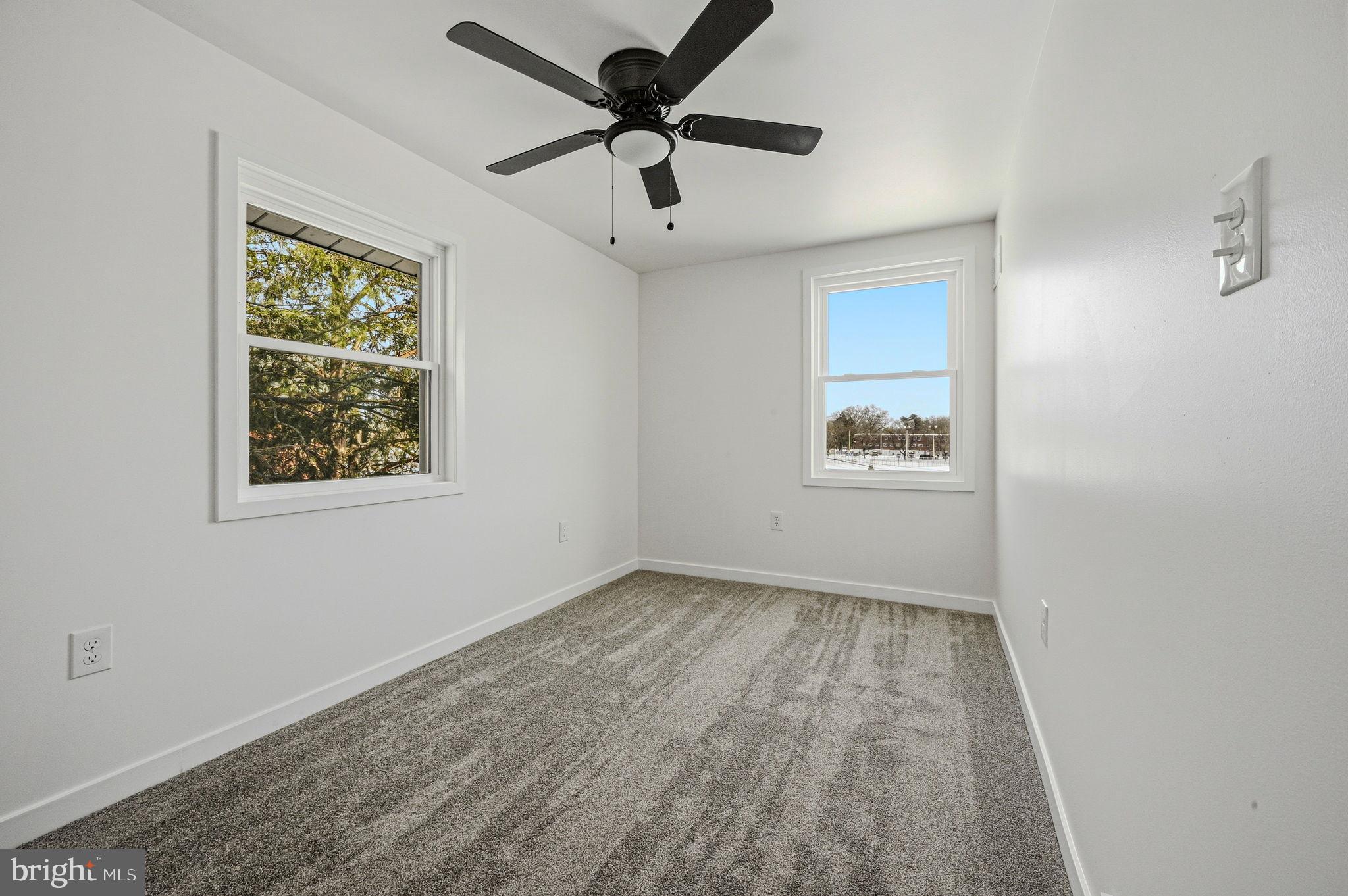 COLLEGE PARK - Residential