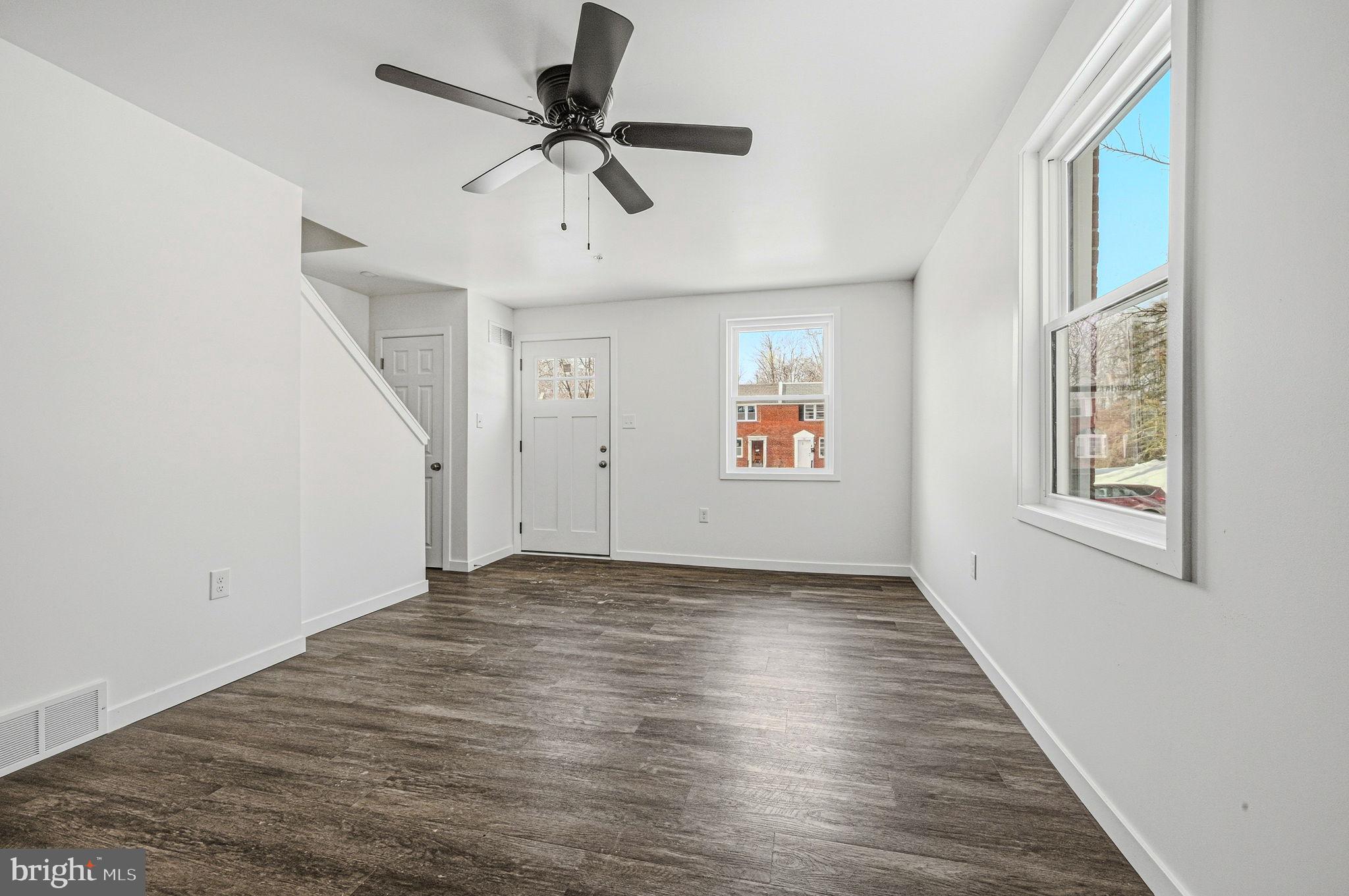 COLLEGE PARK - Residential