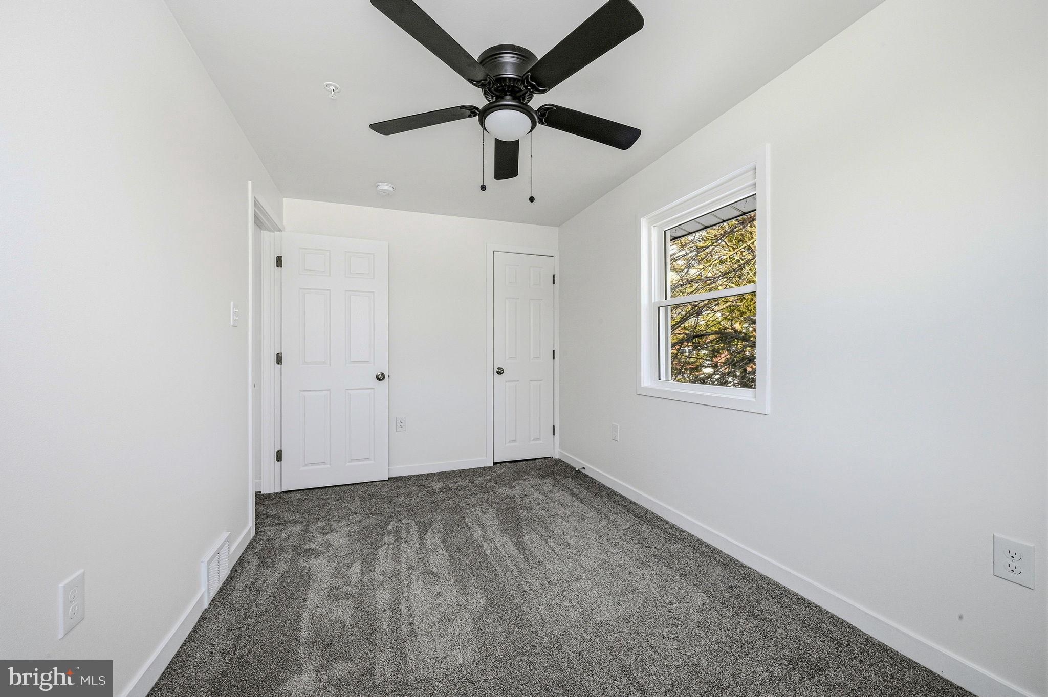 COLLEGE PARK - Residential