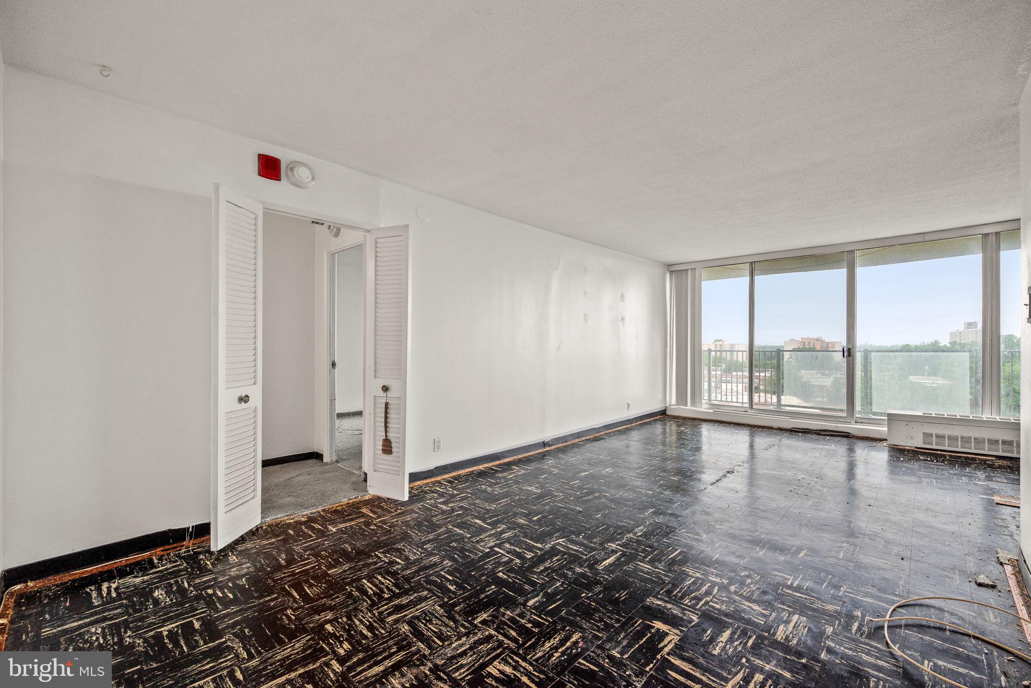 PARK PLAZA - Residential