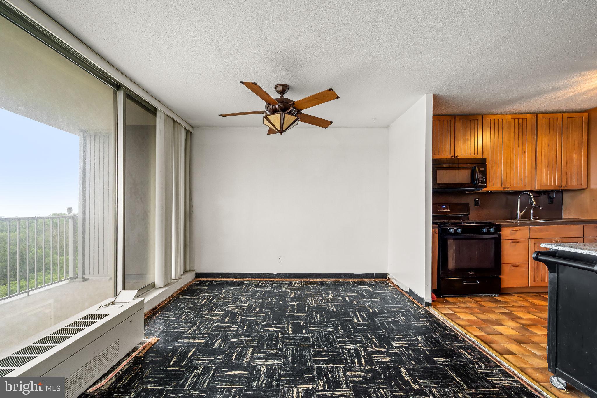 PARK PLAZA - Residential