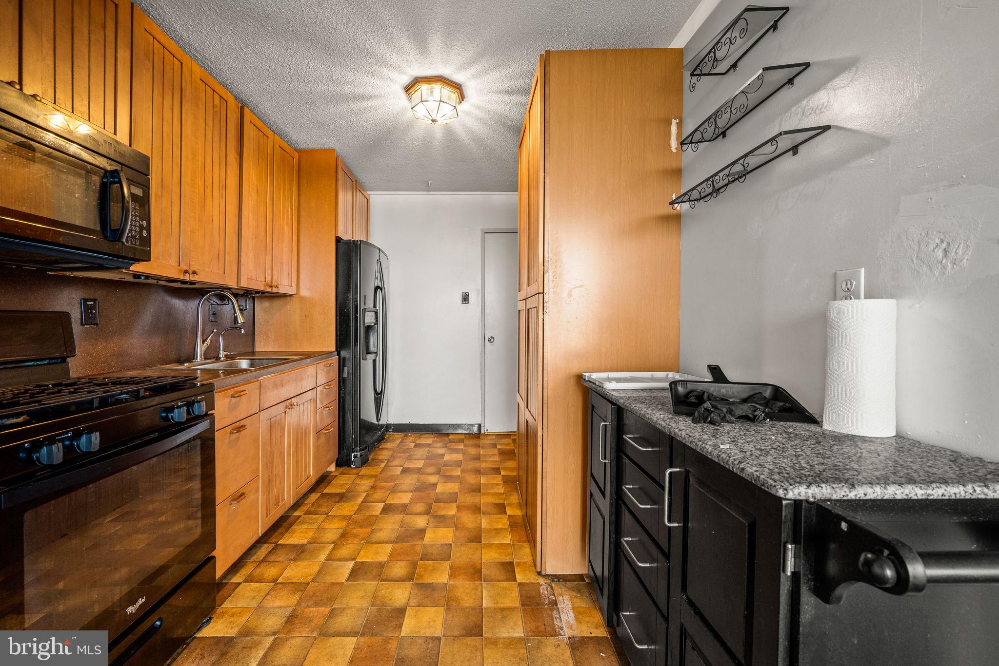 PARK PLAZA - Residential