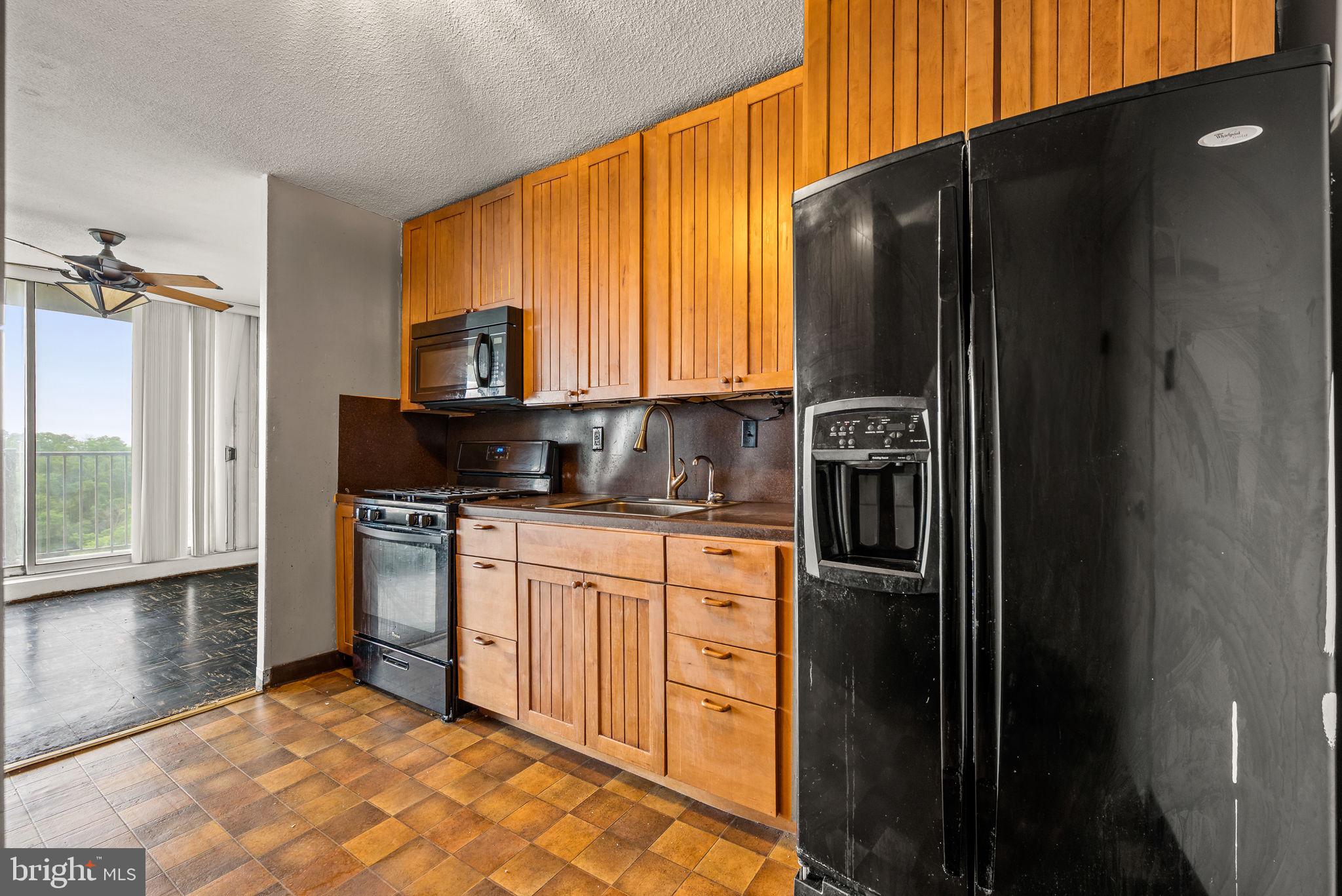 PARK PLAZA - Residential