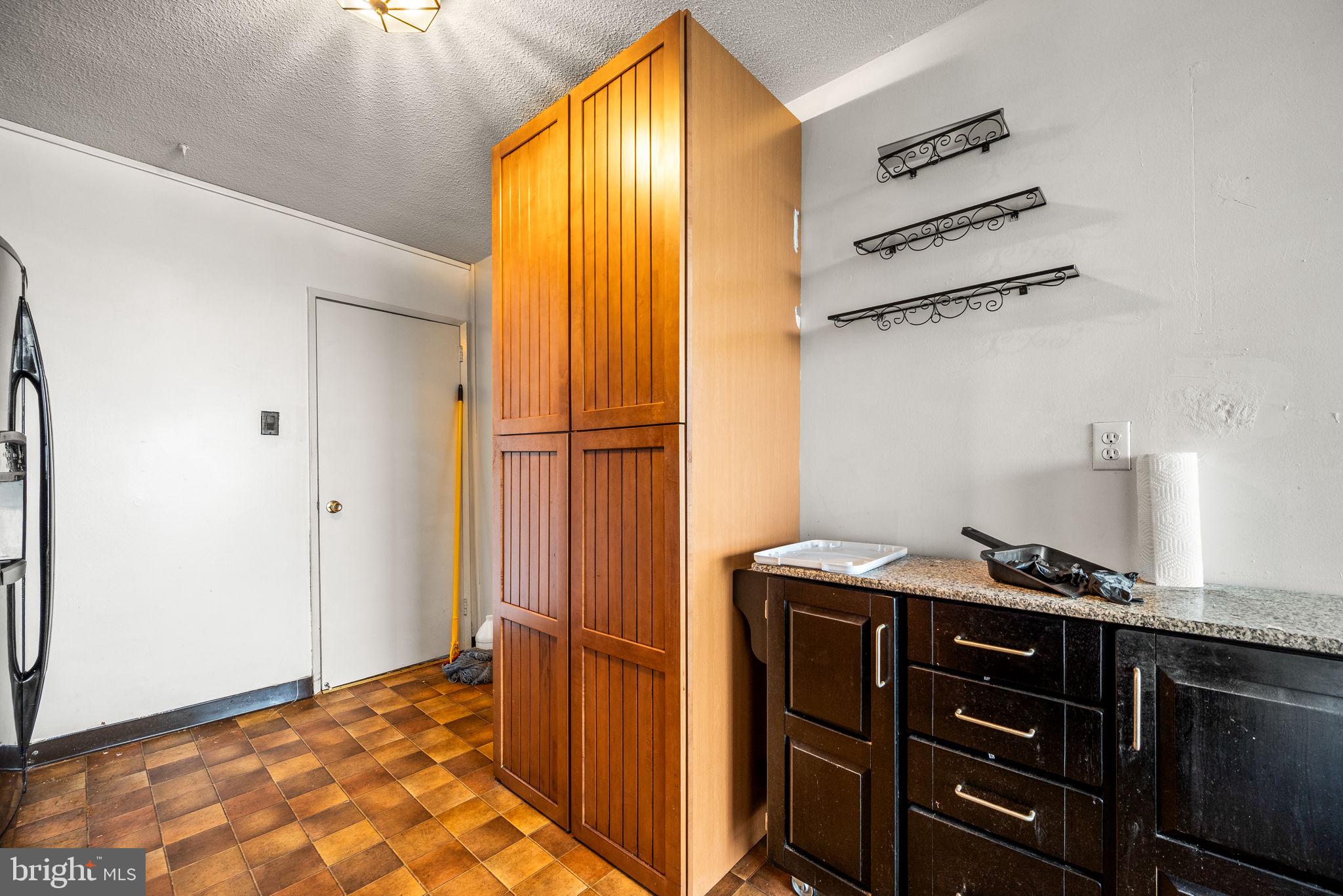 PARK PLAZA - Residential