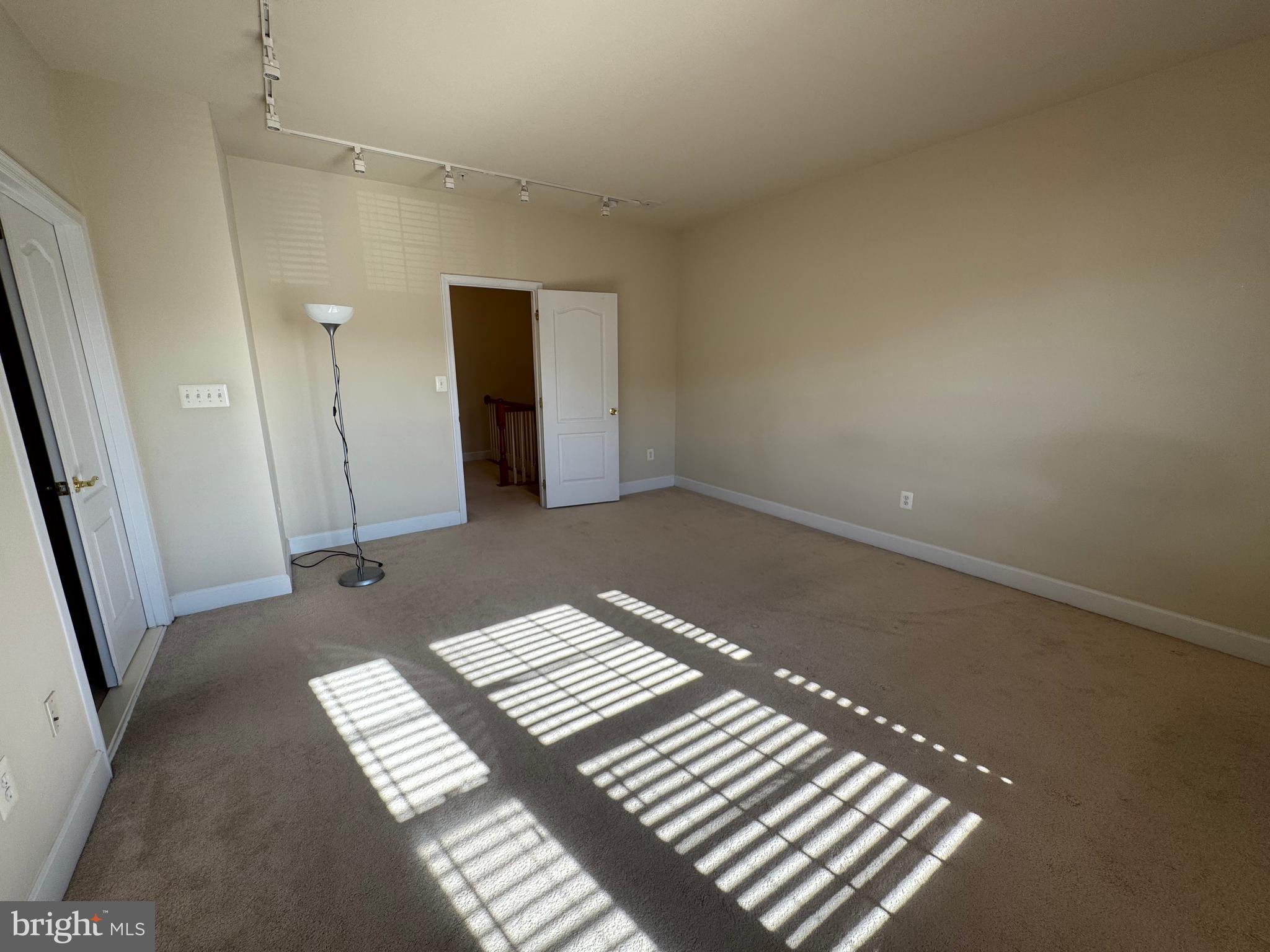 HIDDEN CREEK - Residential Lease