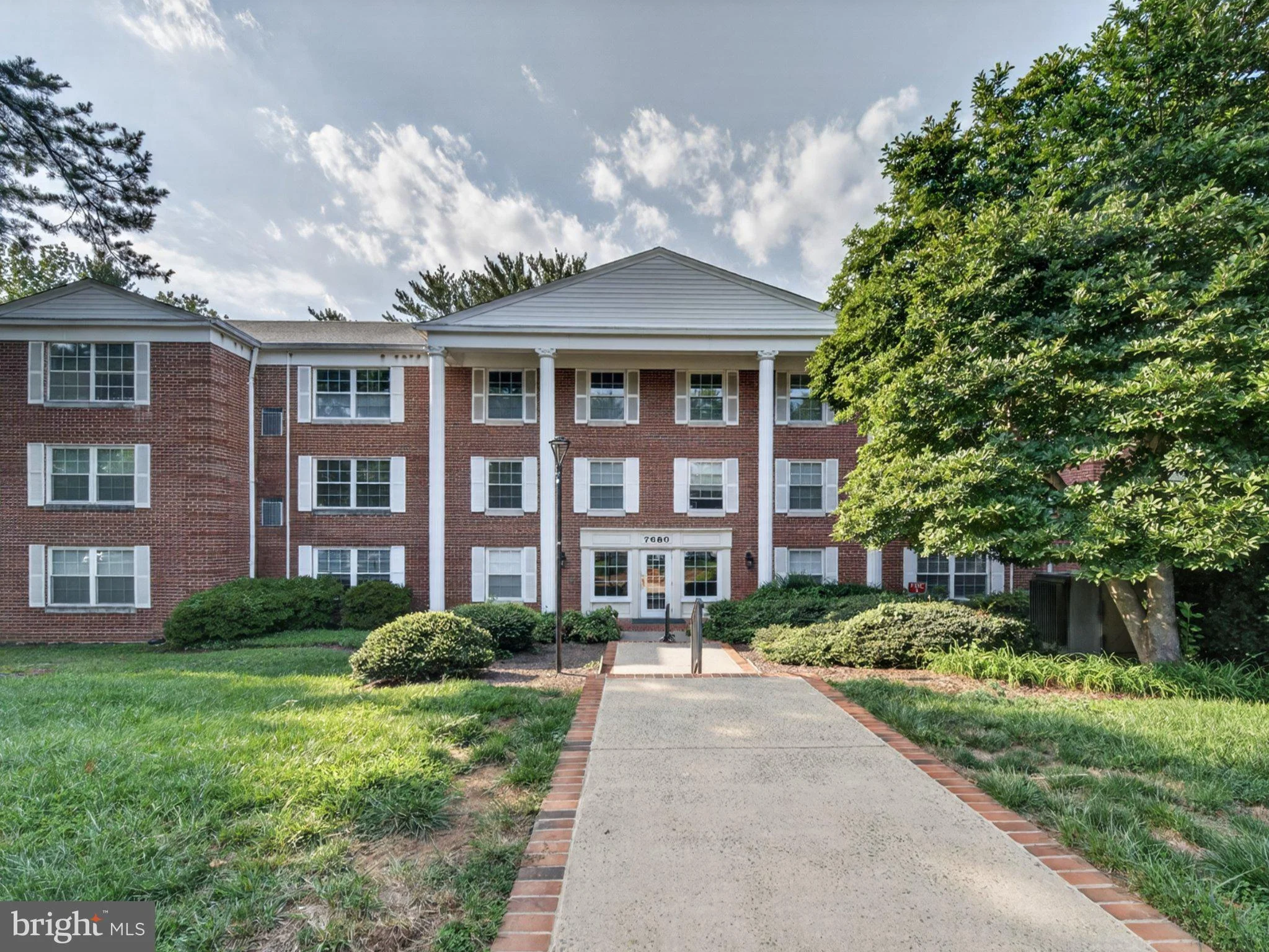 7680 Tremayne Place Unit 311, Mclean, VA, 22102
