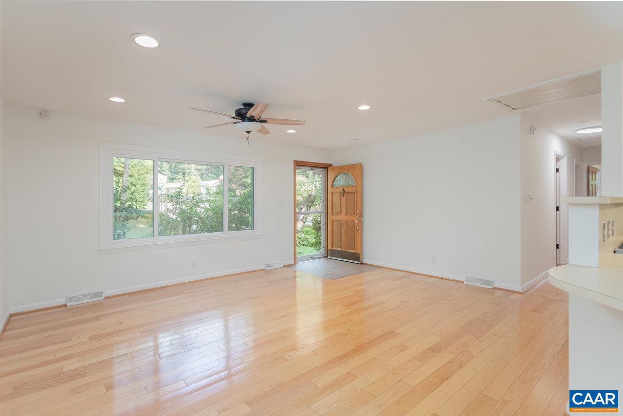 1706 CHERRY AVE