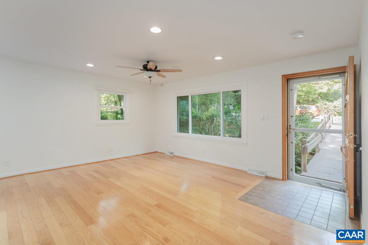 1706 CHERRY AVE