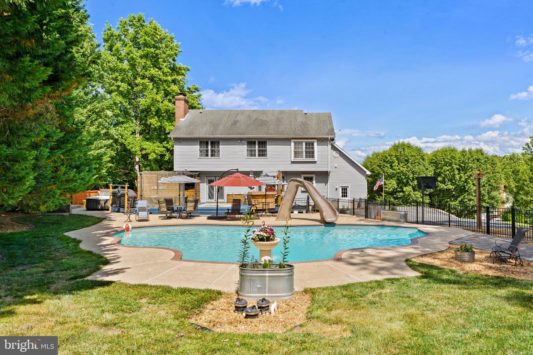 ERINBROOK - Residential