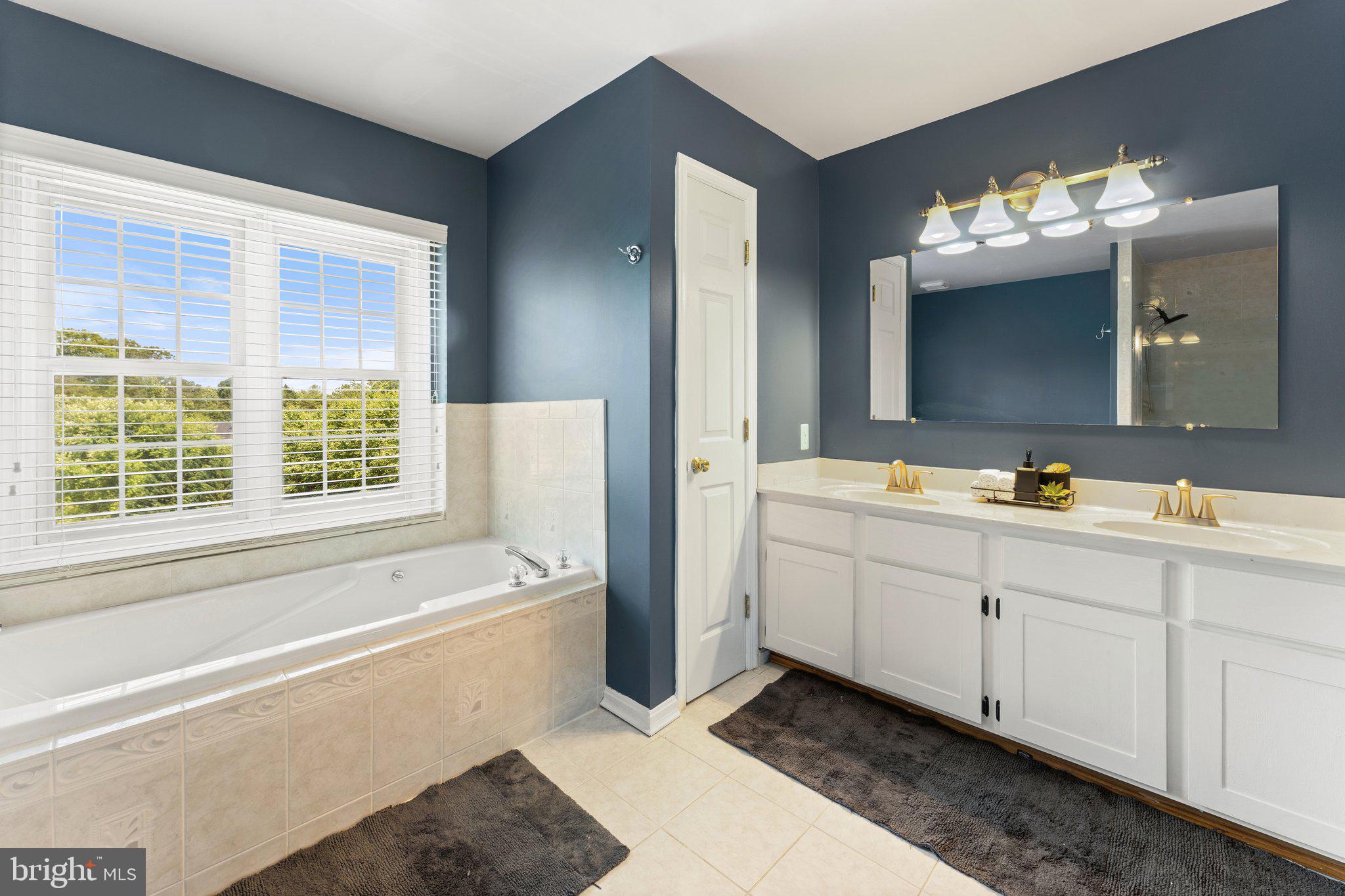 ERINBROOK - Residential