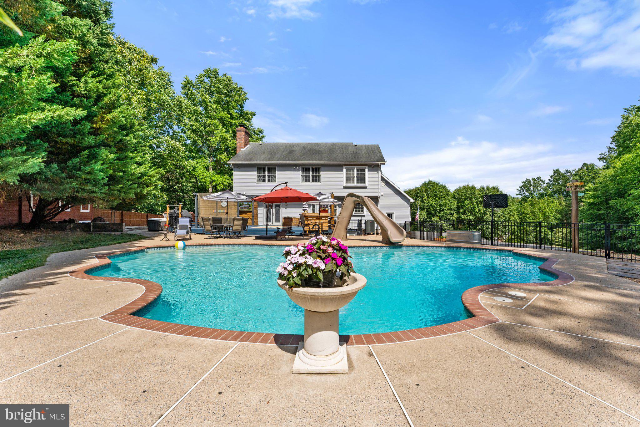 ERINBROOK - Residential