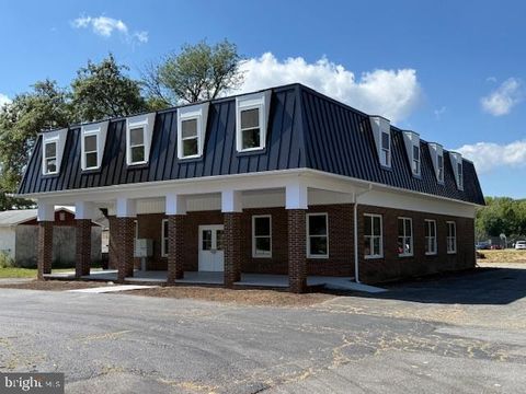 224 N POTTSTOWN PIKE EXTON PA 19341