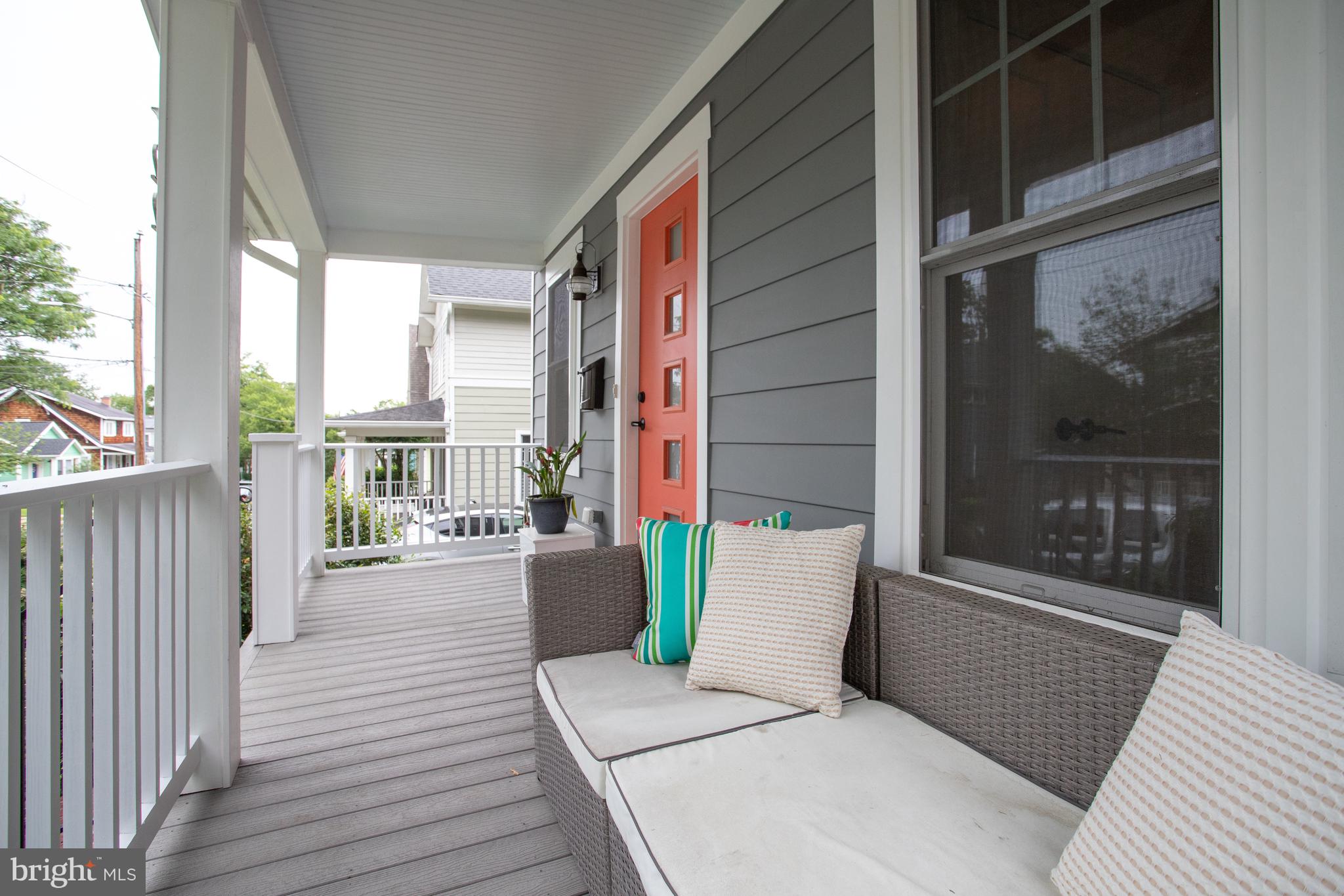 22 W DEL RAY AVENUE