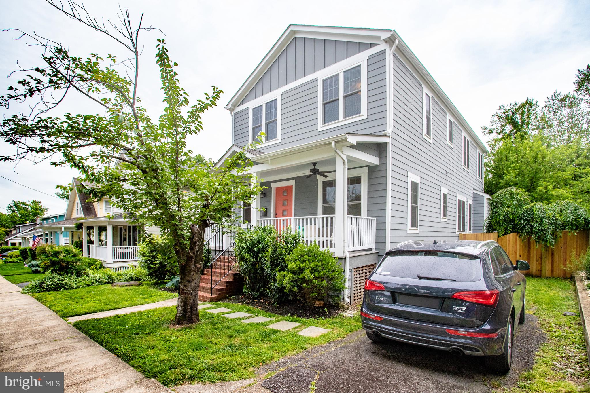 22 W DEL RAY AVENUE