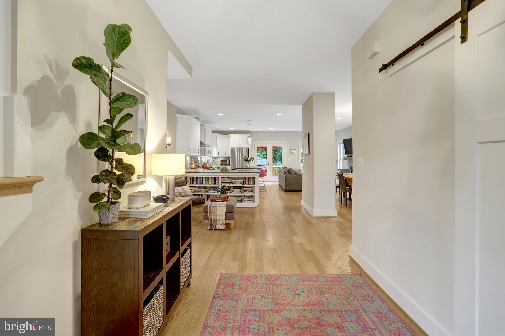 22 W DEL RAY AVENUE