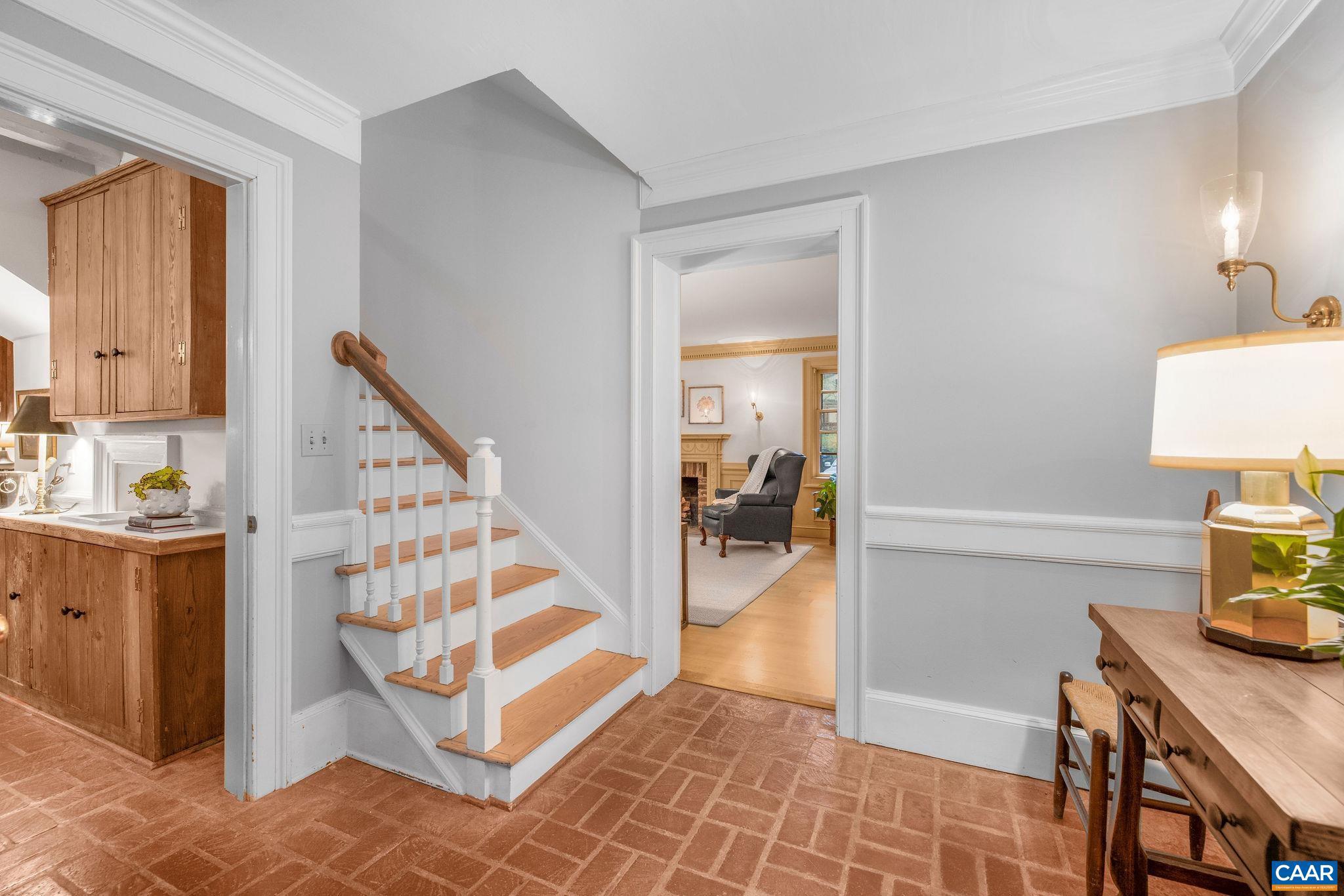 EDNAM FOREST - Residential