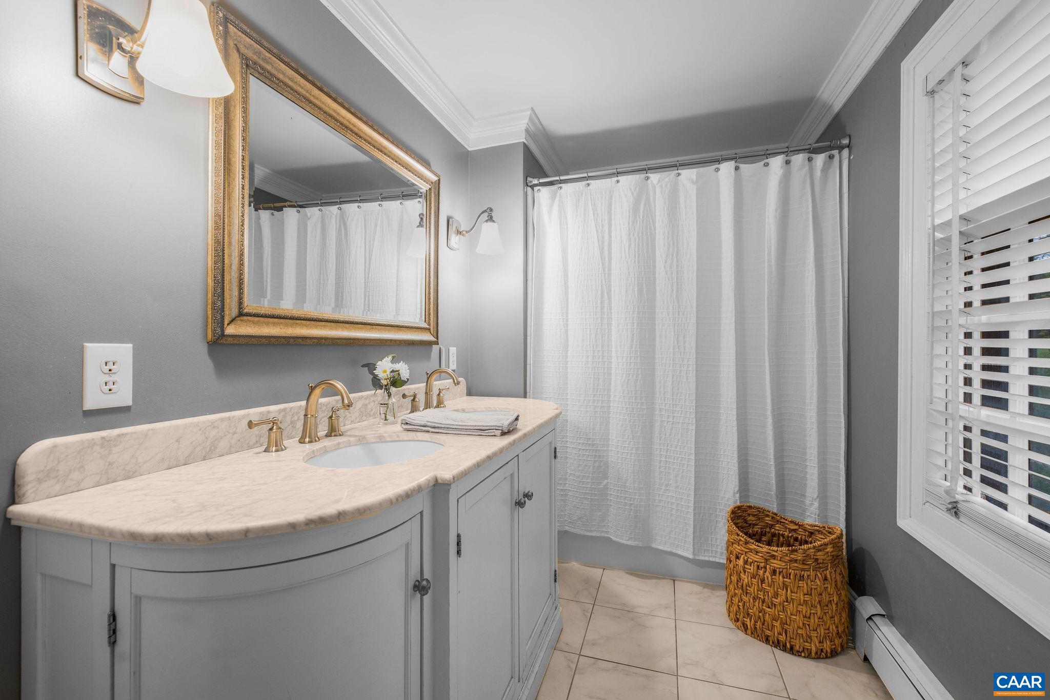 EDNAM FOREST - Residential