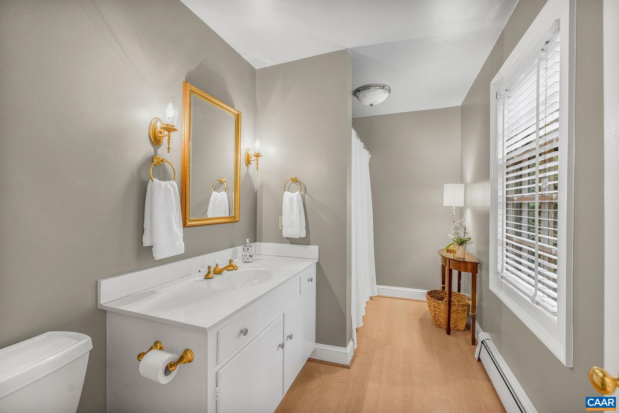 EDNAM FOREST - Residential