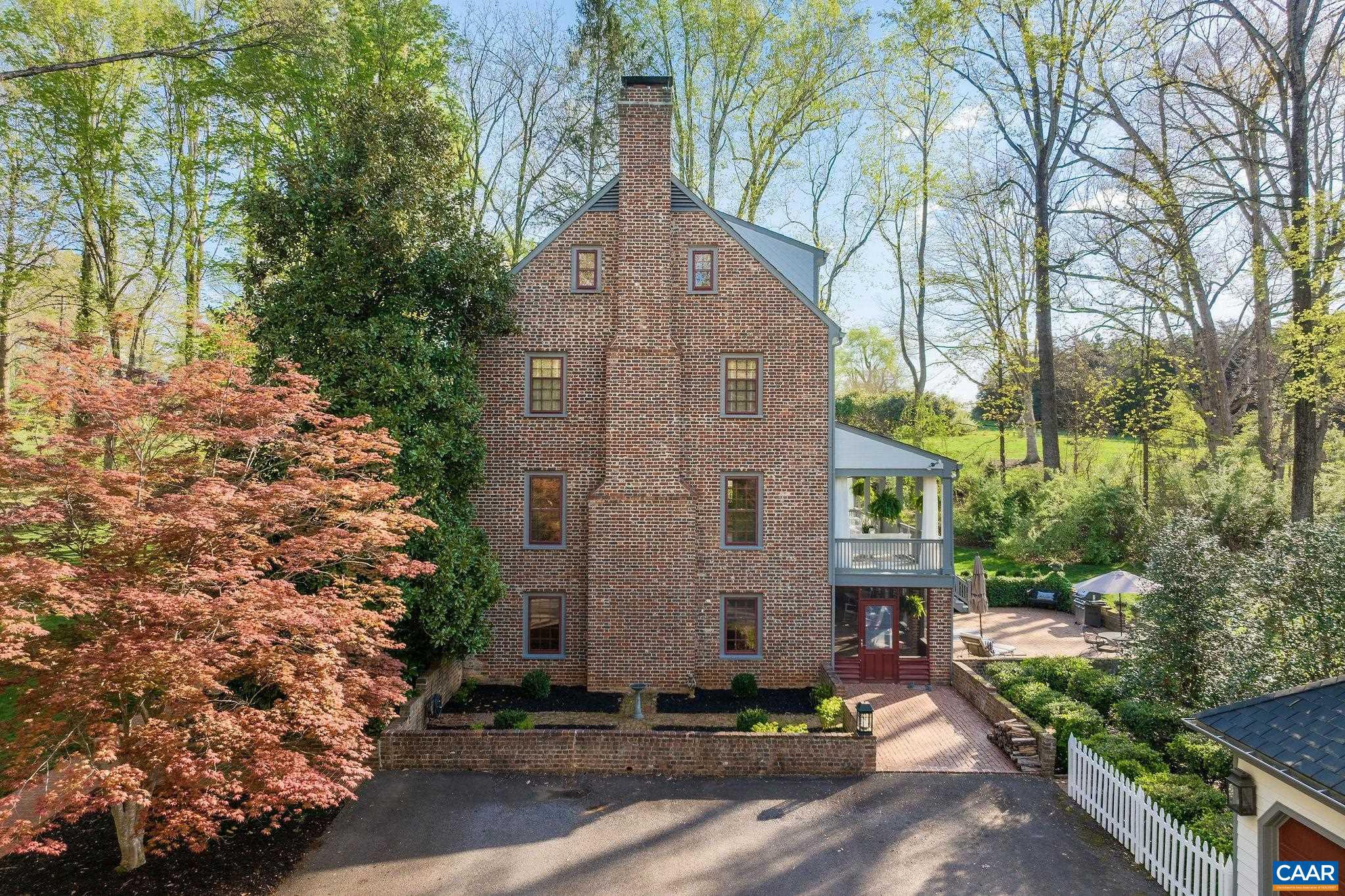 EDNAM FOREST - Residential