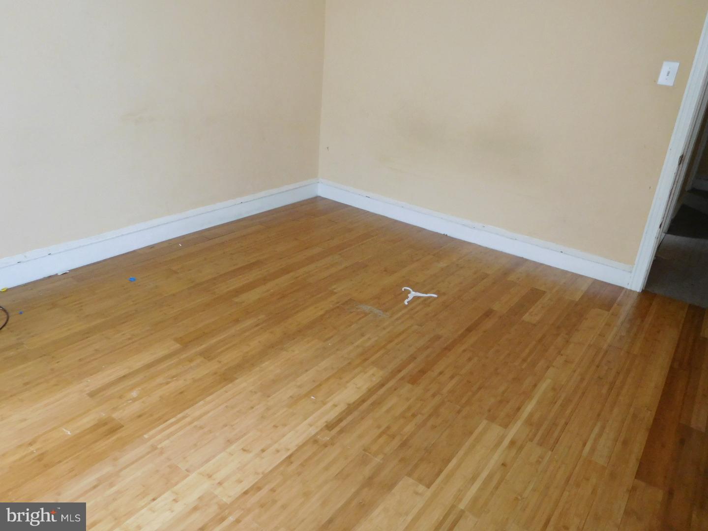 KENSINGTON - Residential