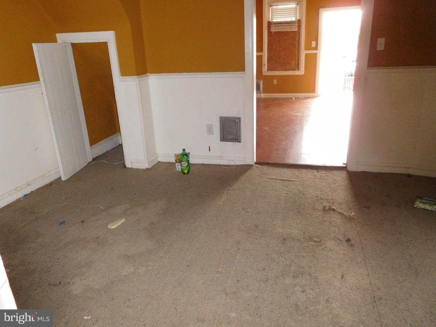 KENSINGTON - Residential