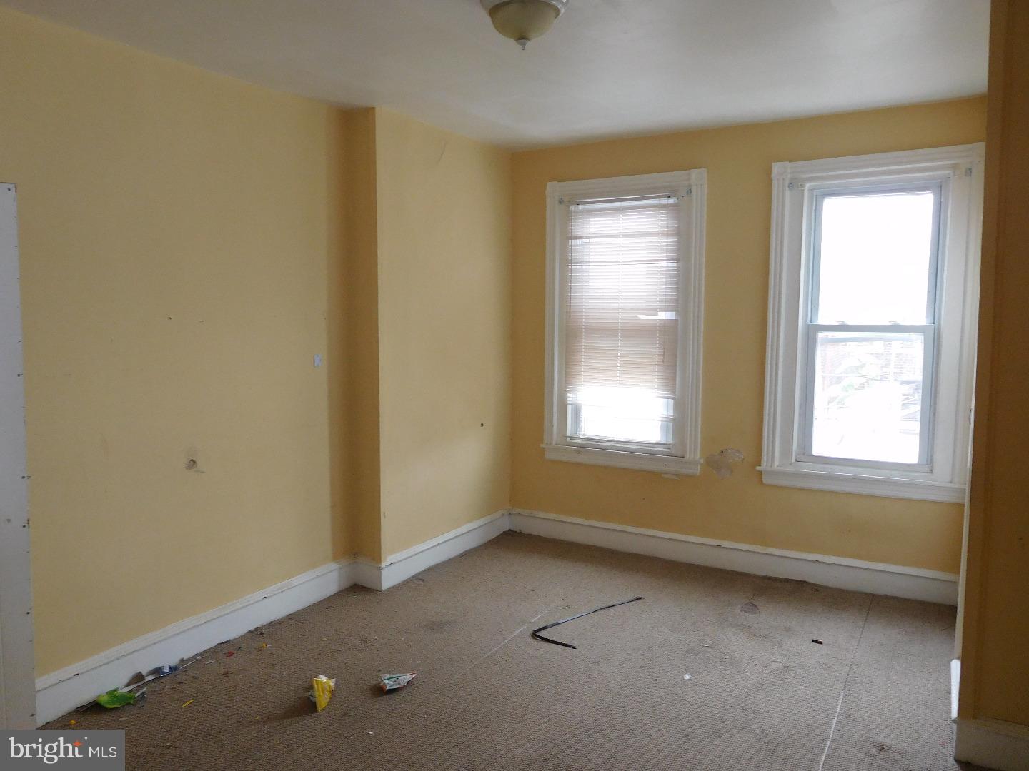 KENSINGTON - Residential