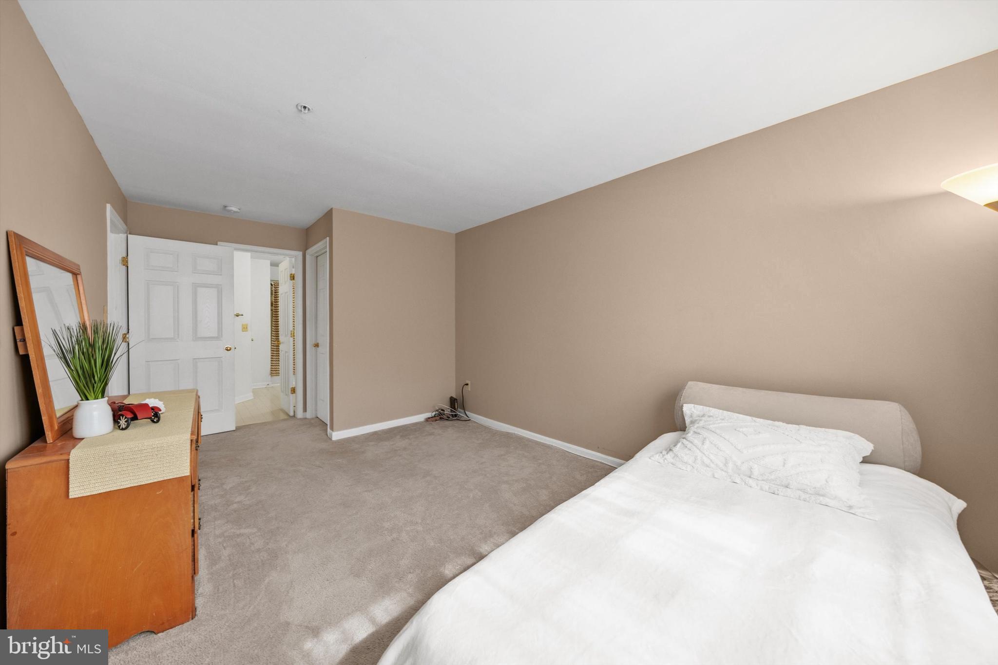 ETON PLACE - Residential